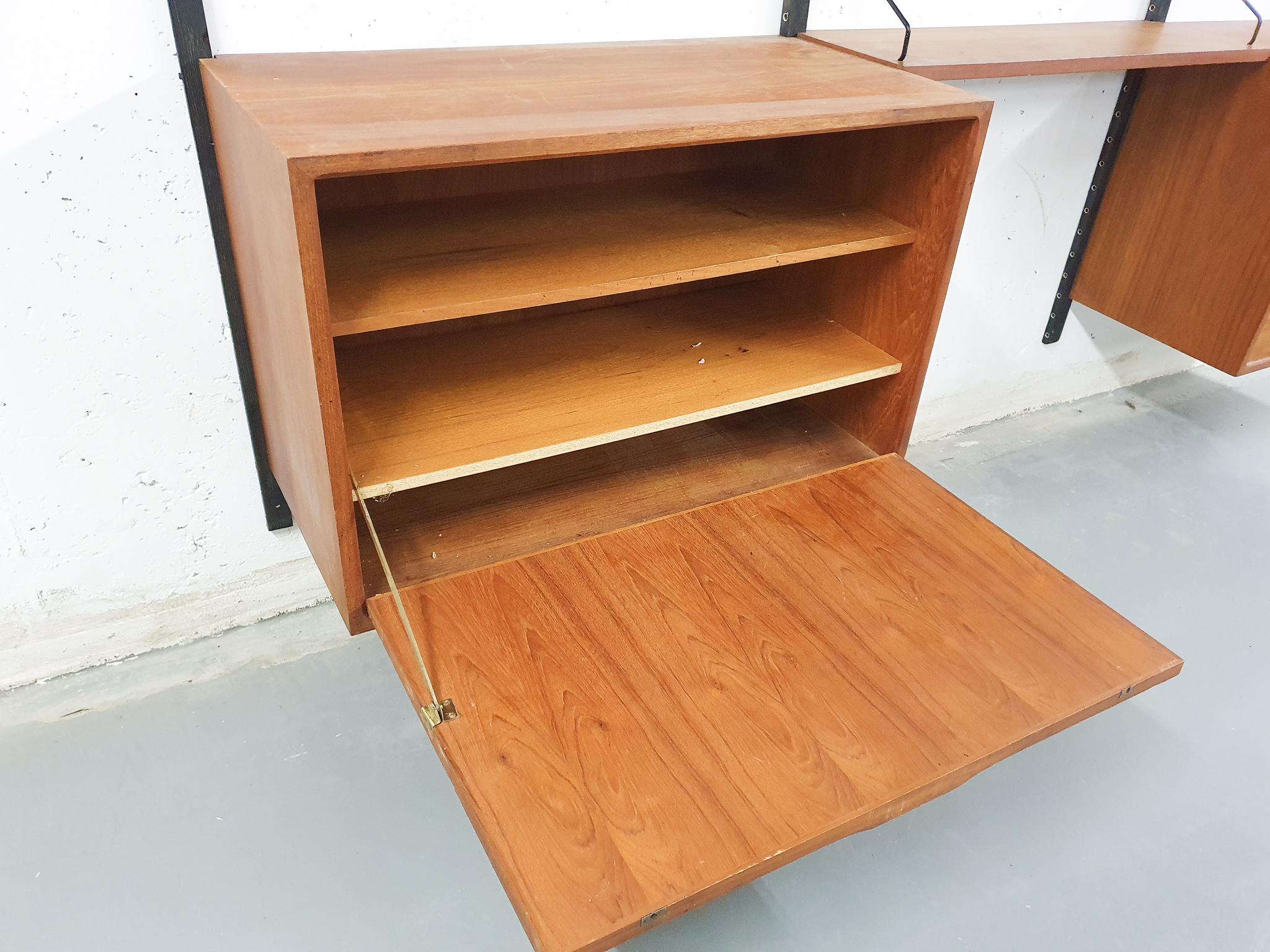 Teak Wall Shelves by Poul Cadovius for Royal System, Denmark, 1950s In Good Condition In Amsterdam, NL