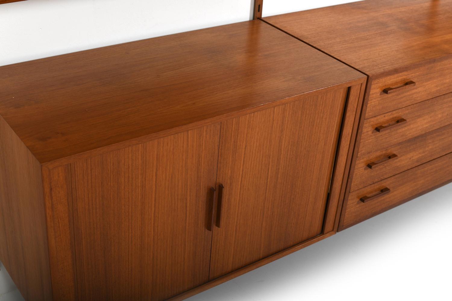 Sistema a parete in teak di Kai Kristiansen per FM Denmark 1960s in vendita 5