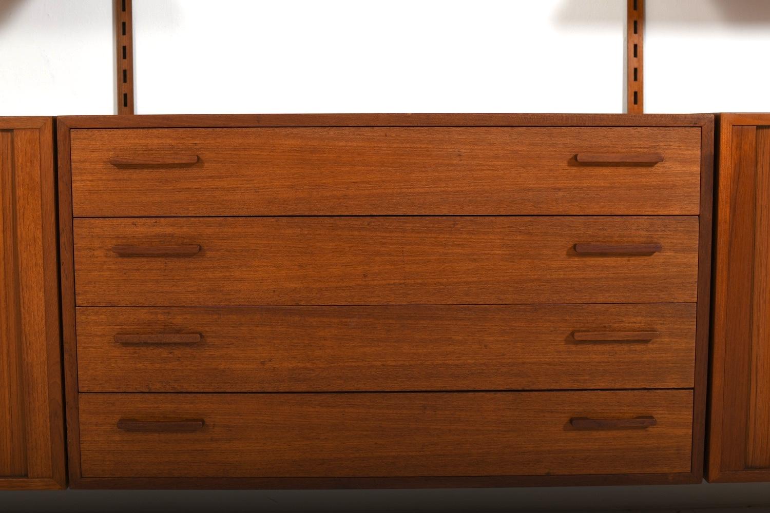 Sistema a parete in teak di Kai Kristiansen per FM Denmark 1960s in vendita 6