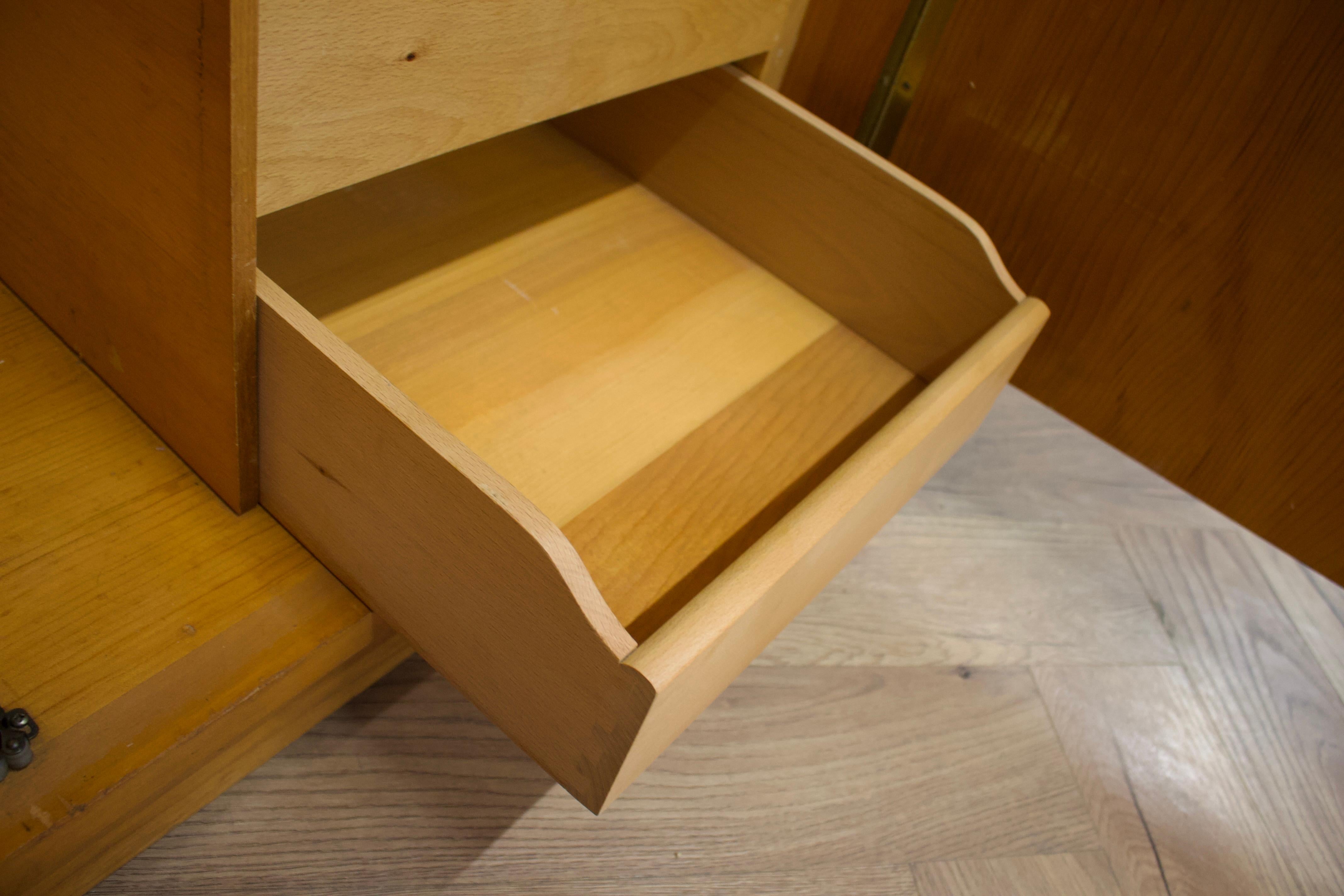 Teakholz-Schrank von Uniflex, 1960er Jahre 3
