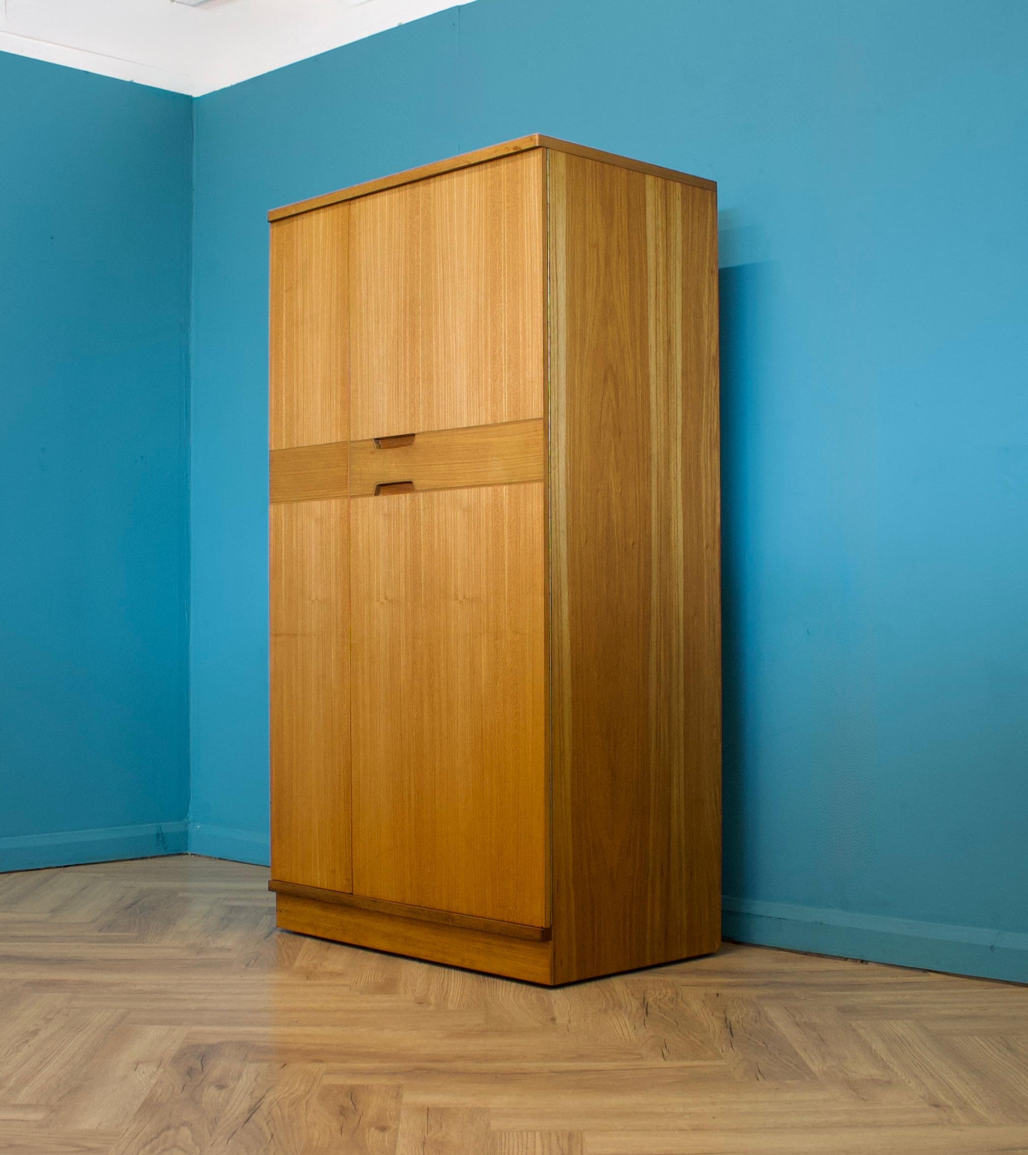 Britannico Armadio in teak di Uniflex, anni '60 in vendita