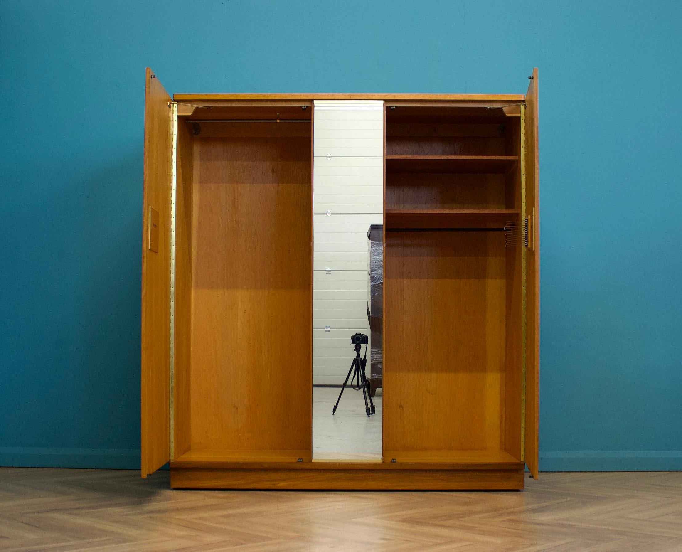 Veneer Teak Wardrobe from Uniflex, 1960s