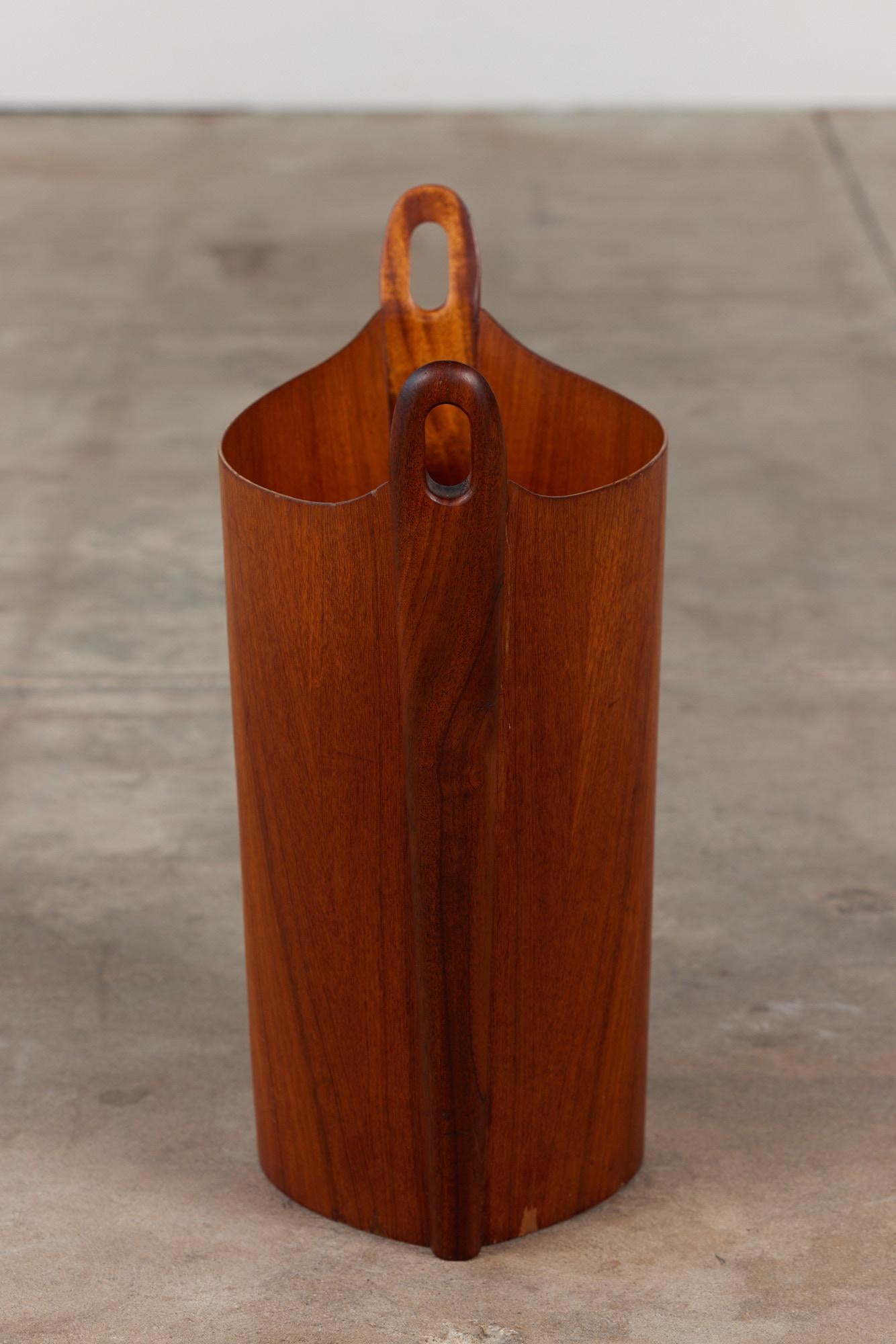 Teak Wastebasket by Einar Barnes for P.S. Heggen In Good Condition For Sale In Los Angeles, CA