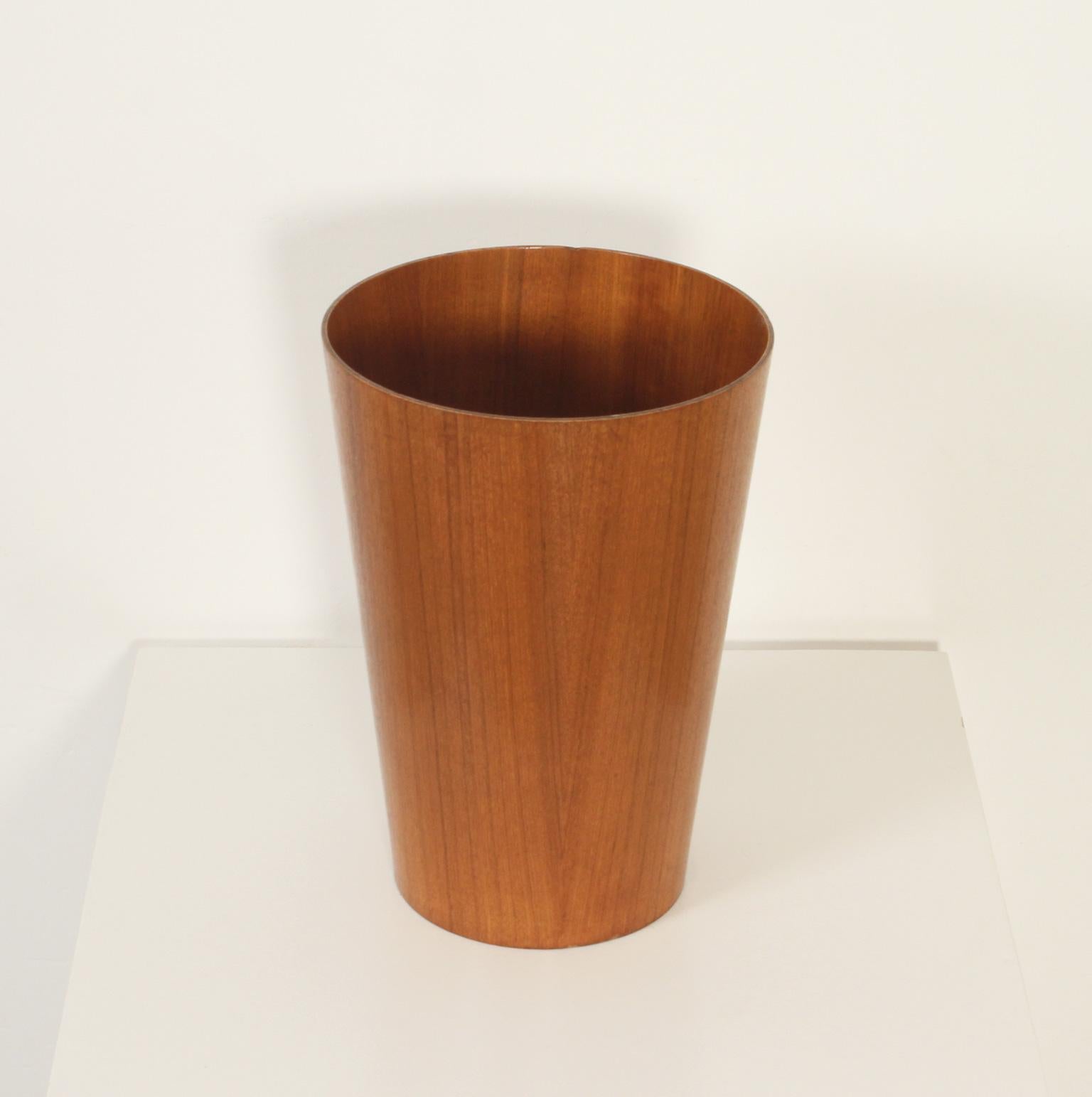 Papelera de teca de Martin Åberg, Suecia, años 60 Teca en venta