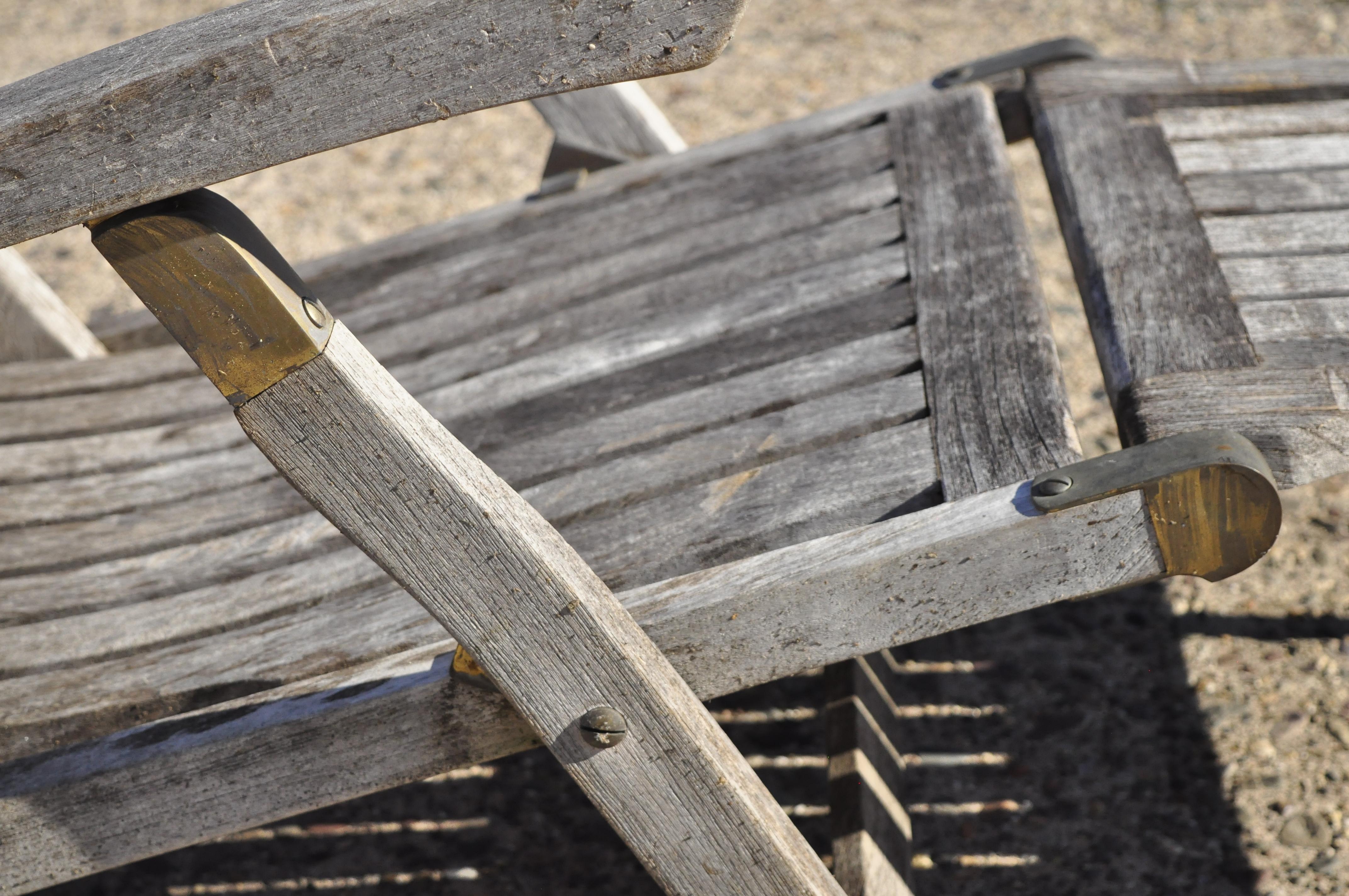 deck lounge chairs