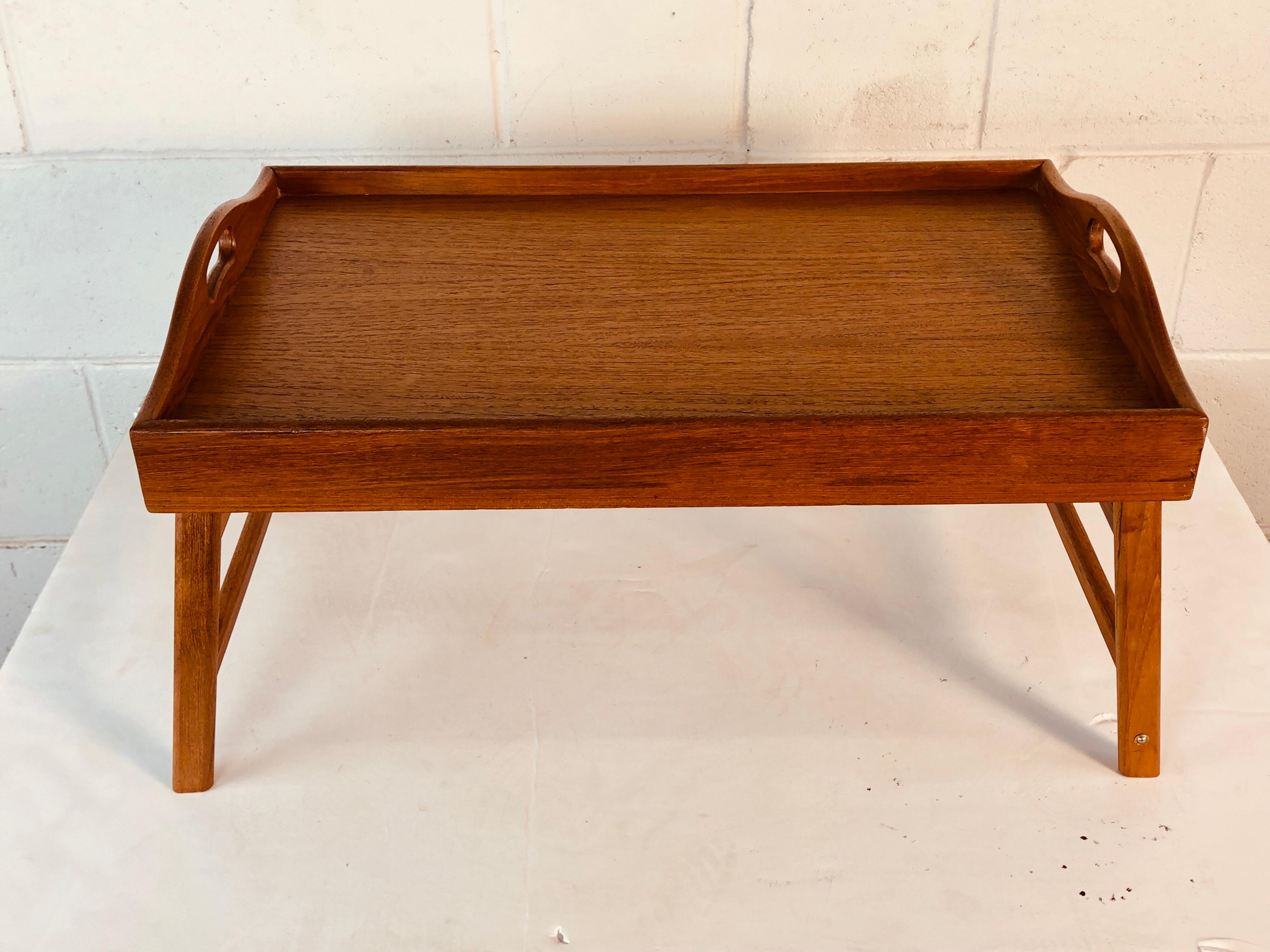 Teak Wood Folding Breakfast Serving Tray In Good Condition In Amherst, NH