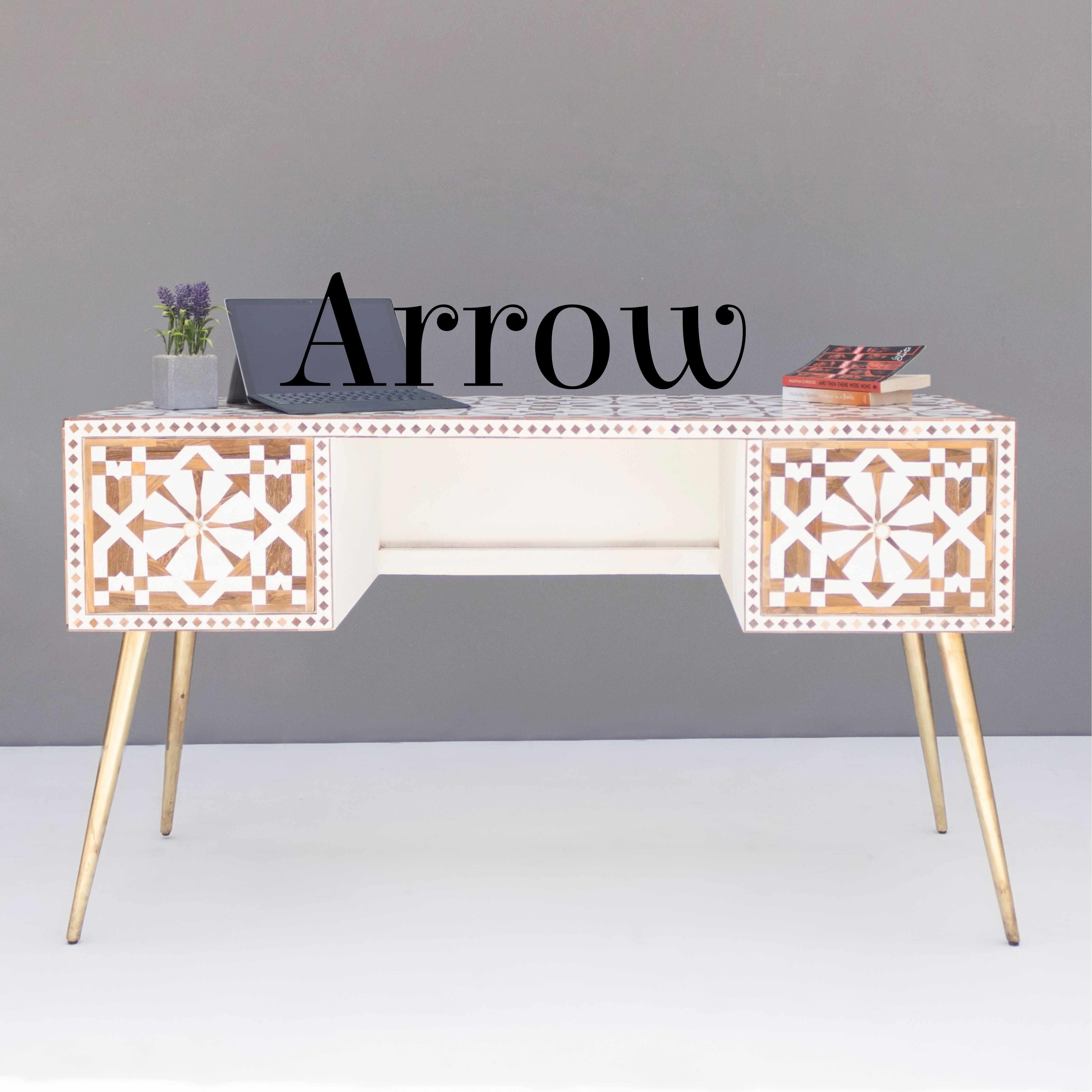 Incrusté Bureau de travail Arrow en marqueterie de Wood Wood en vente