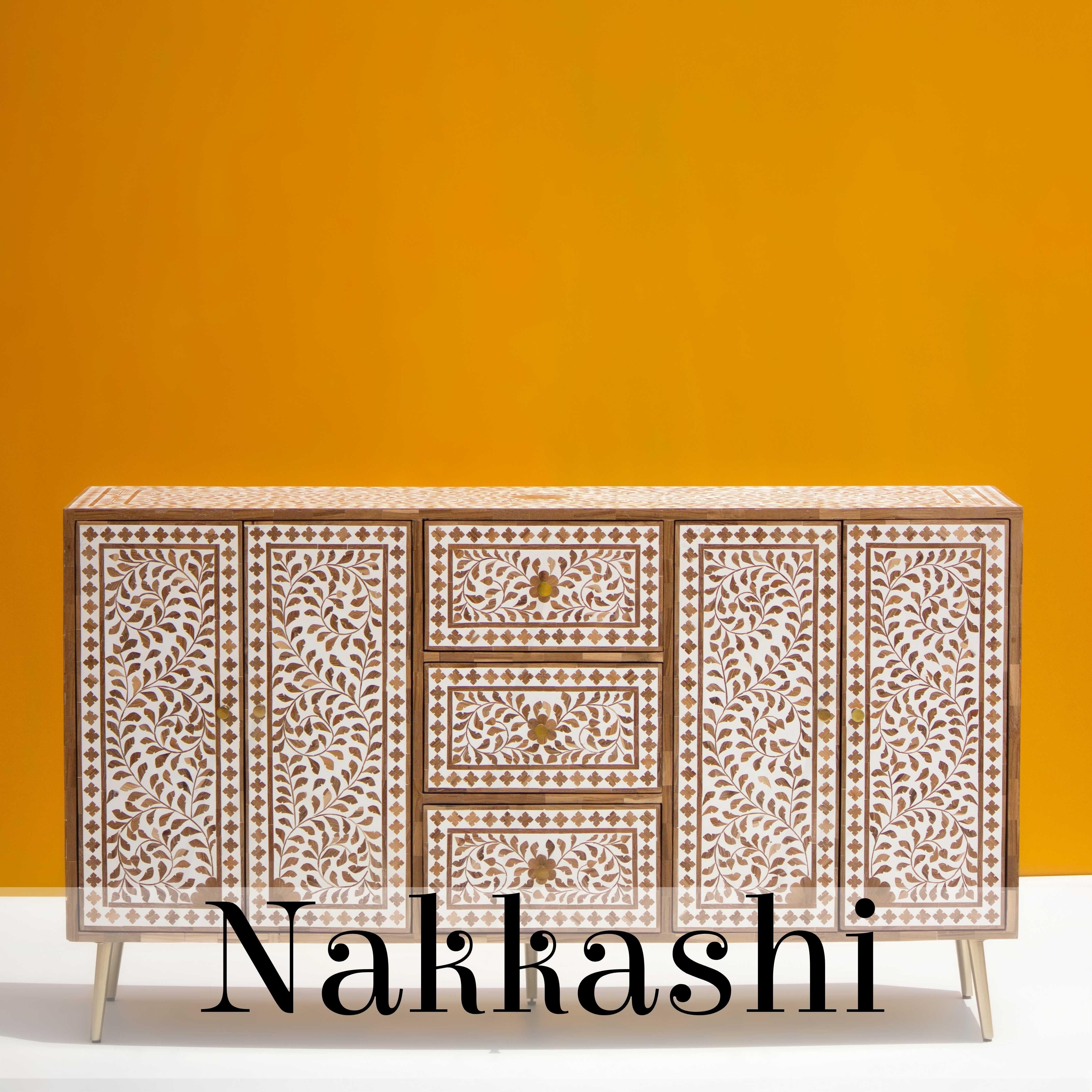 Indien Cabinet en marqueterie de bois de teck en vente