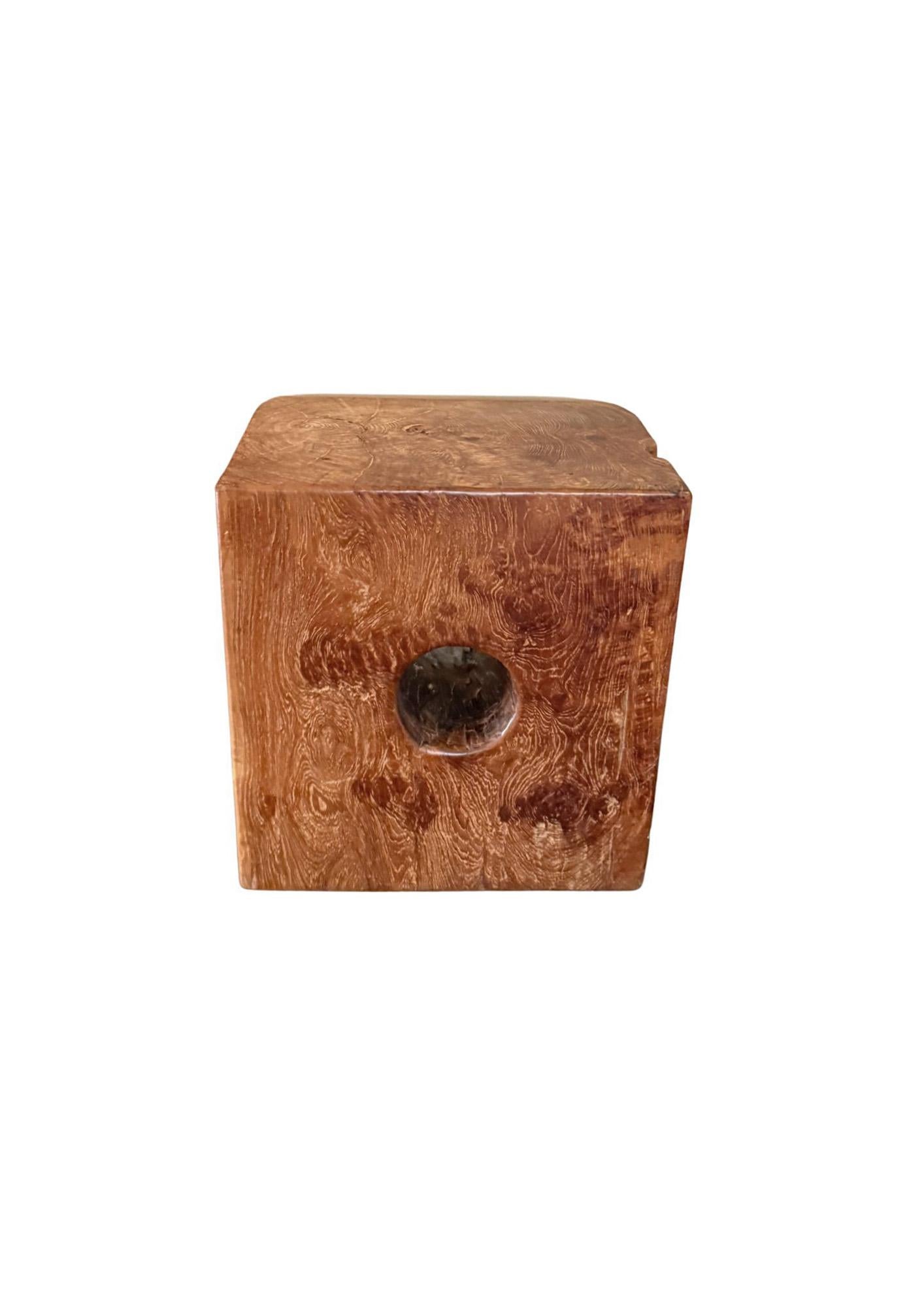 Organico moderno Piedistallo per mortaio di riso in legno di teak Lesung, organico moderno in vendita