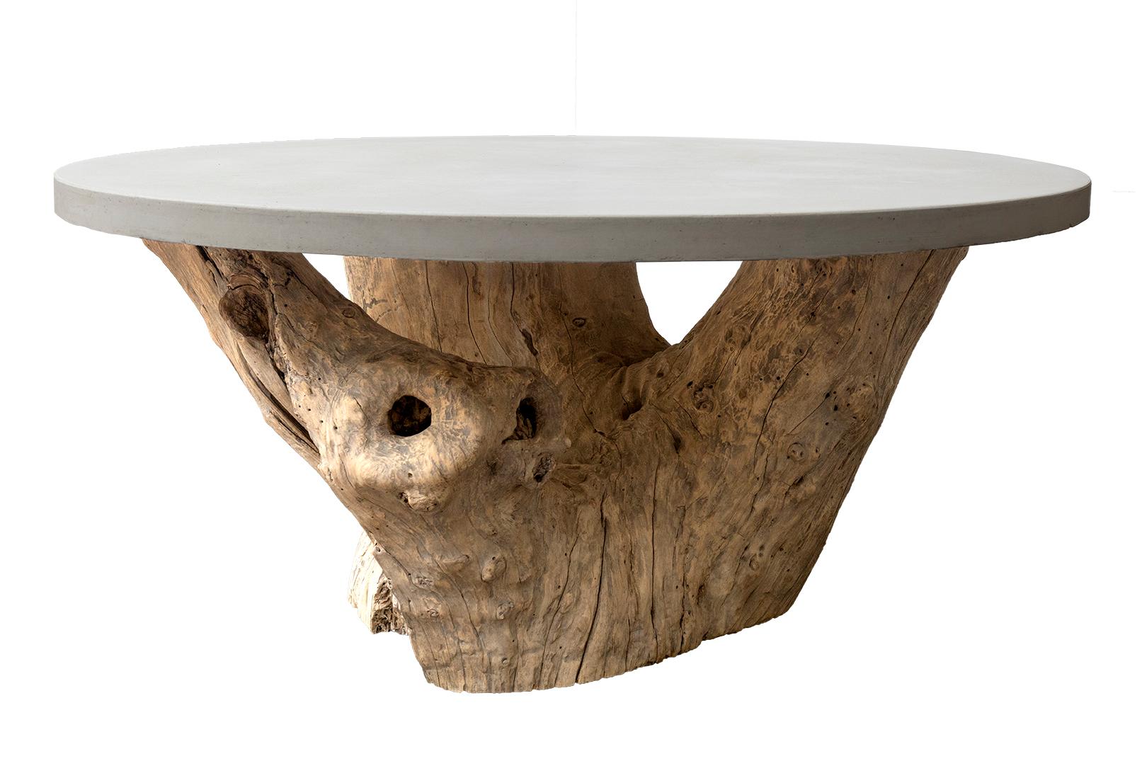 This piece is a part of Brendan Bass’s one-of-a-kind collection, Le Monde. French for “The World”, the Le Monde collection is made up of rare and hard to find pieces curated by Brendan from estate sales, brocantes, and anywhere beautiful pieces can