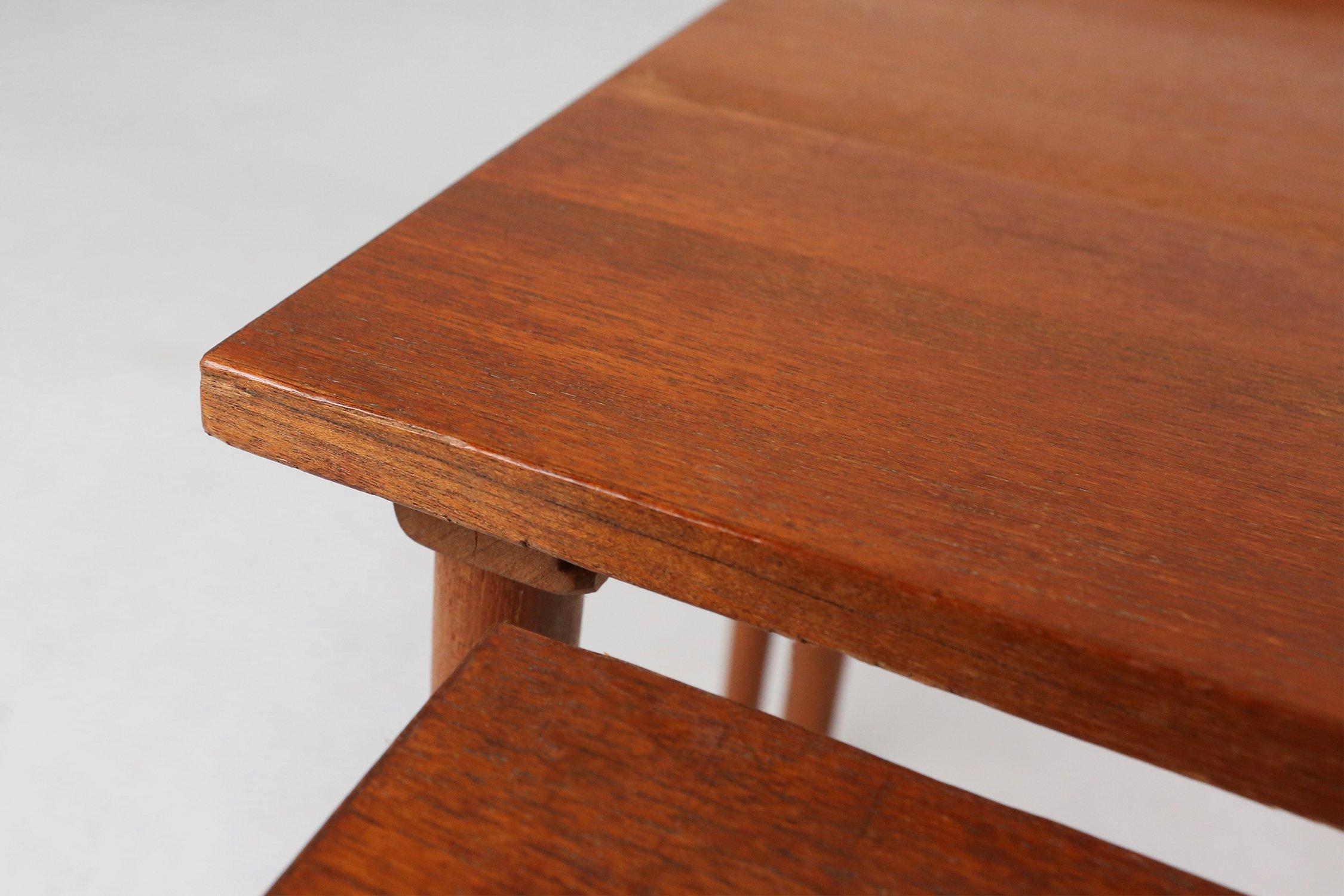 Danese Tavolini da salotto scandinavi in legno di teak, set di 3 Wood, anni '60 in vendita