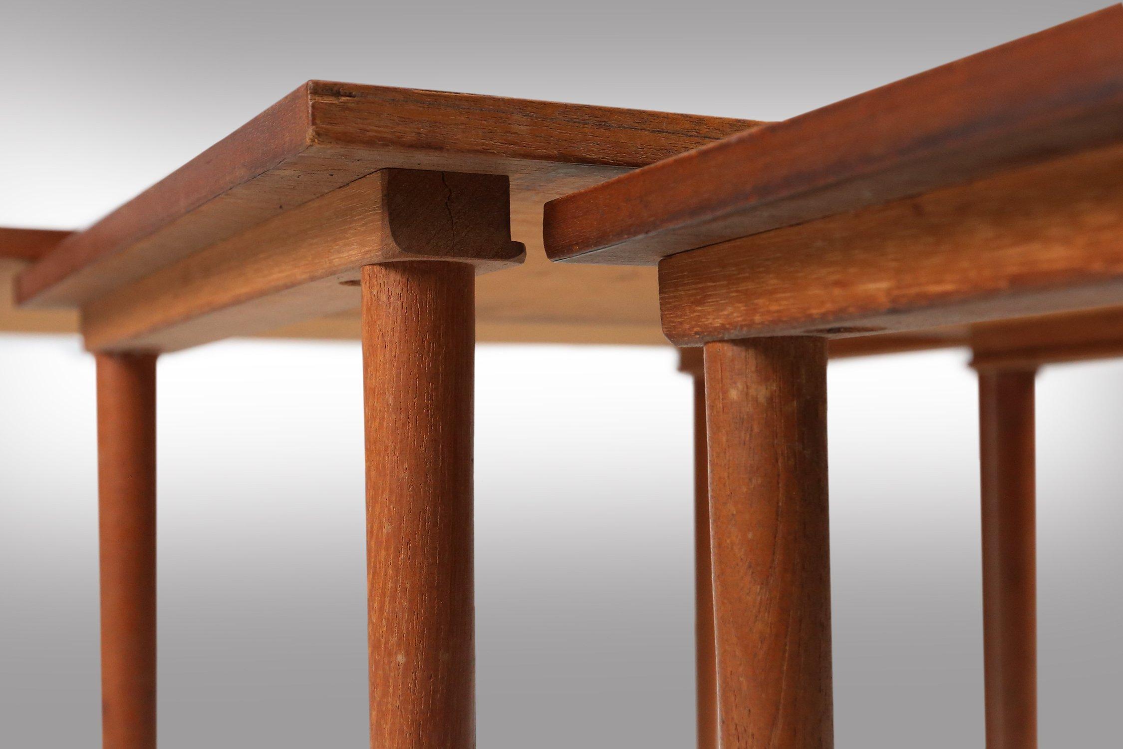 Legno Tavolini da salotto scandinavi in legno di teak, set di 3 Wood, anni '60 in vendita
