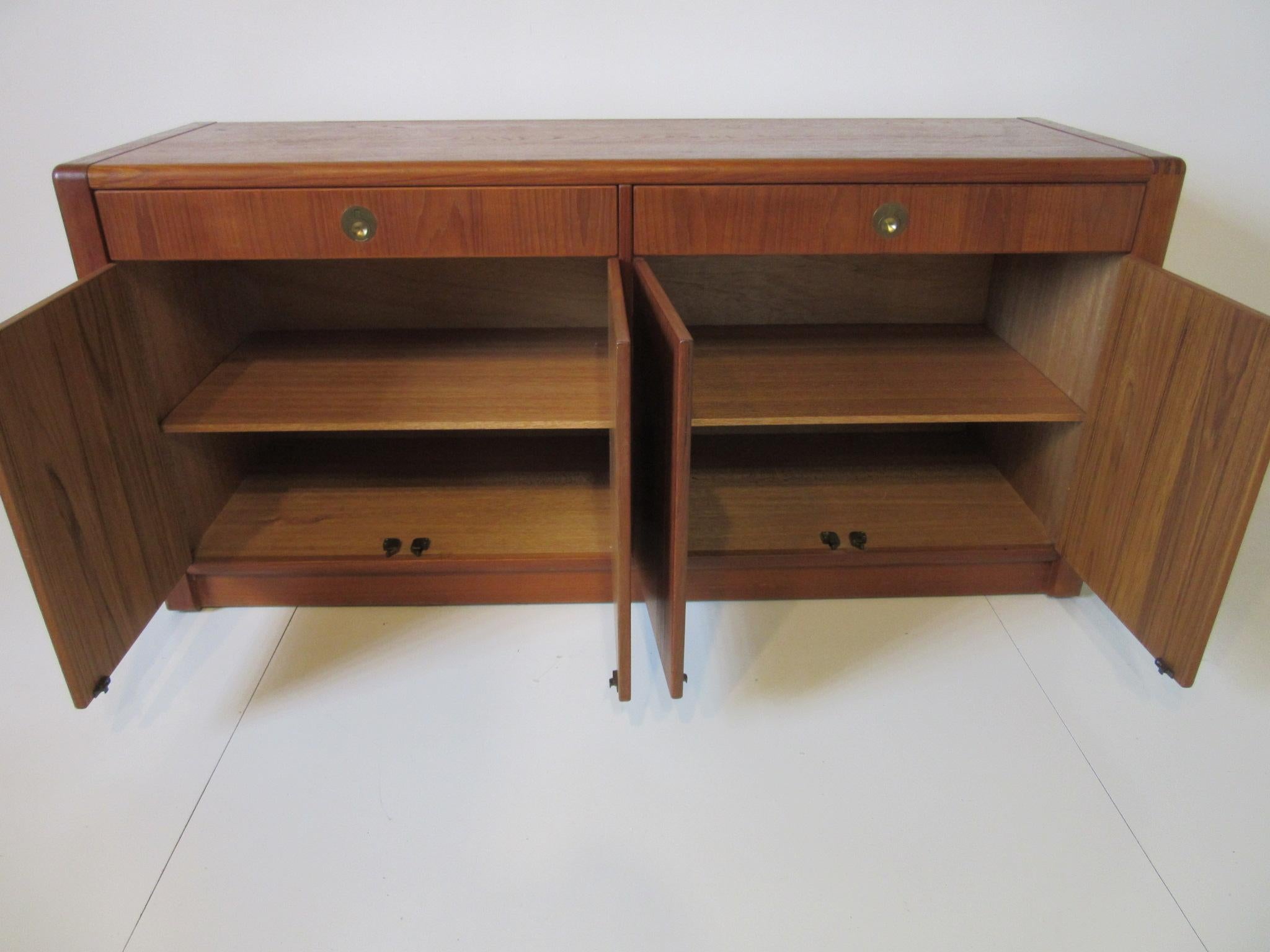 Teak Wood Server / Chest / Credenza in the Danish Style by D- Scan In Good Condition In Cincinnati, OH