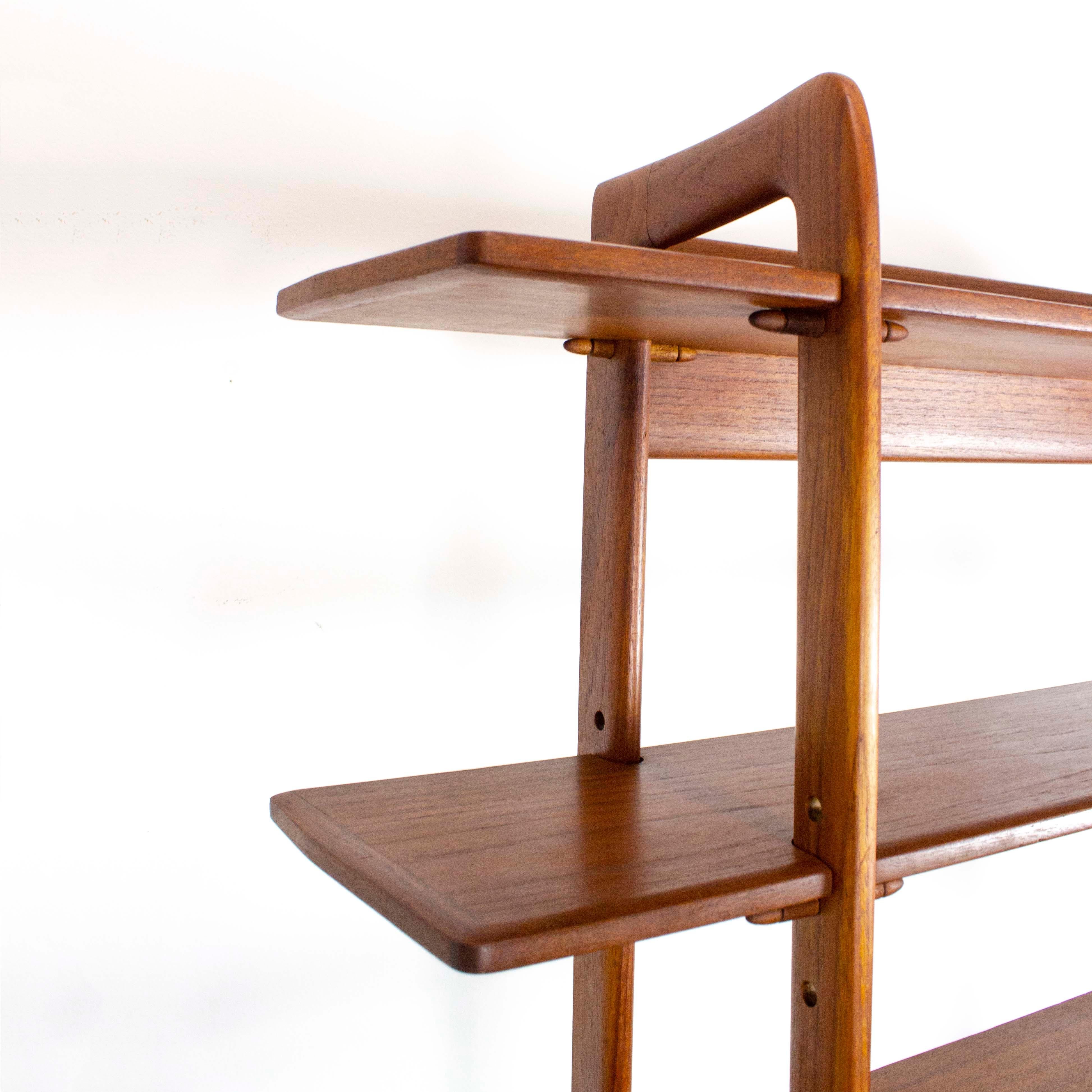 Teak wood sideboard with adjustable shelves - Swiss Teak - Switzerland - c. 1960 im Angebot 2