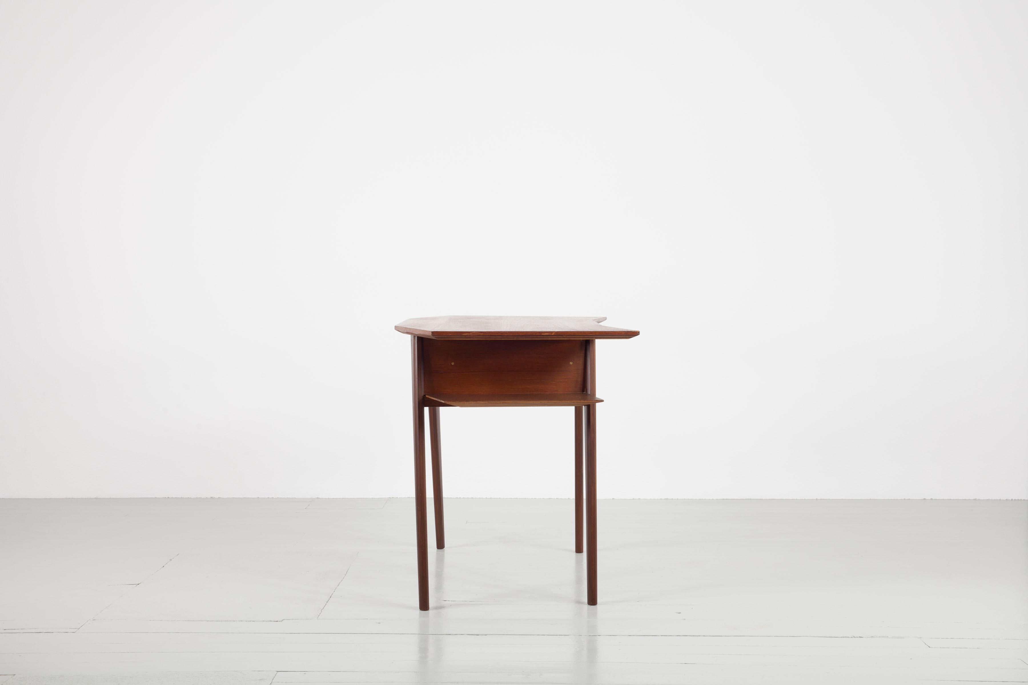 Italian Teak Writing Desk with Drawer, Design by Silvio Cavatorta, Italy, 1960s