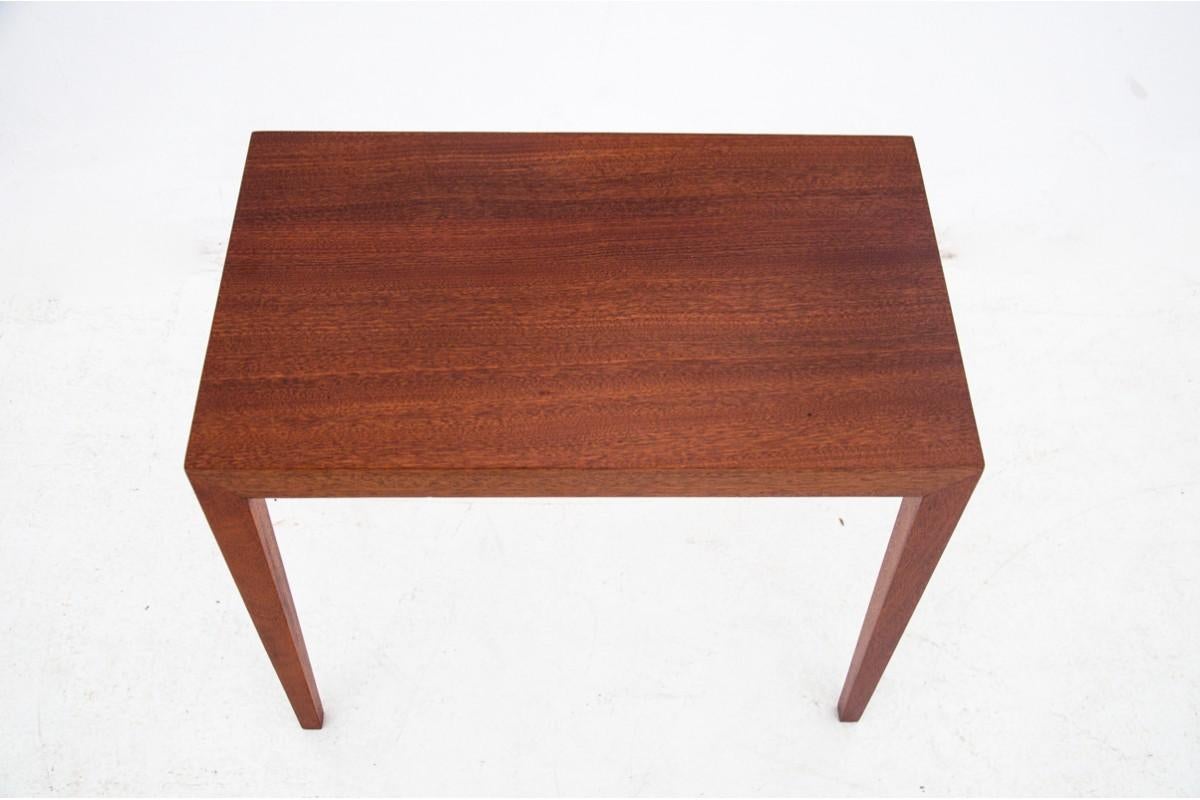 Scandinavian Modern Teak Coffee Table, Haslev Møbelfabrik, Denmark, 1960s For Sale