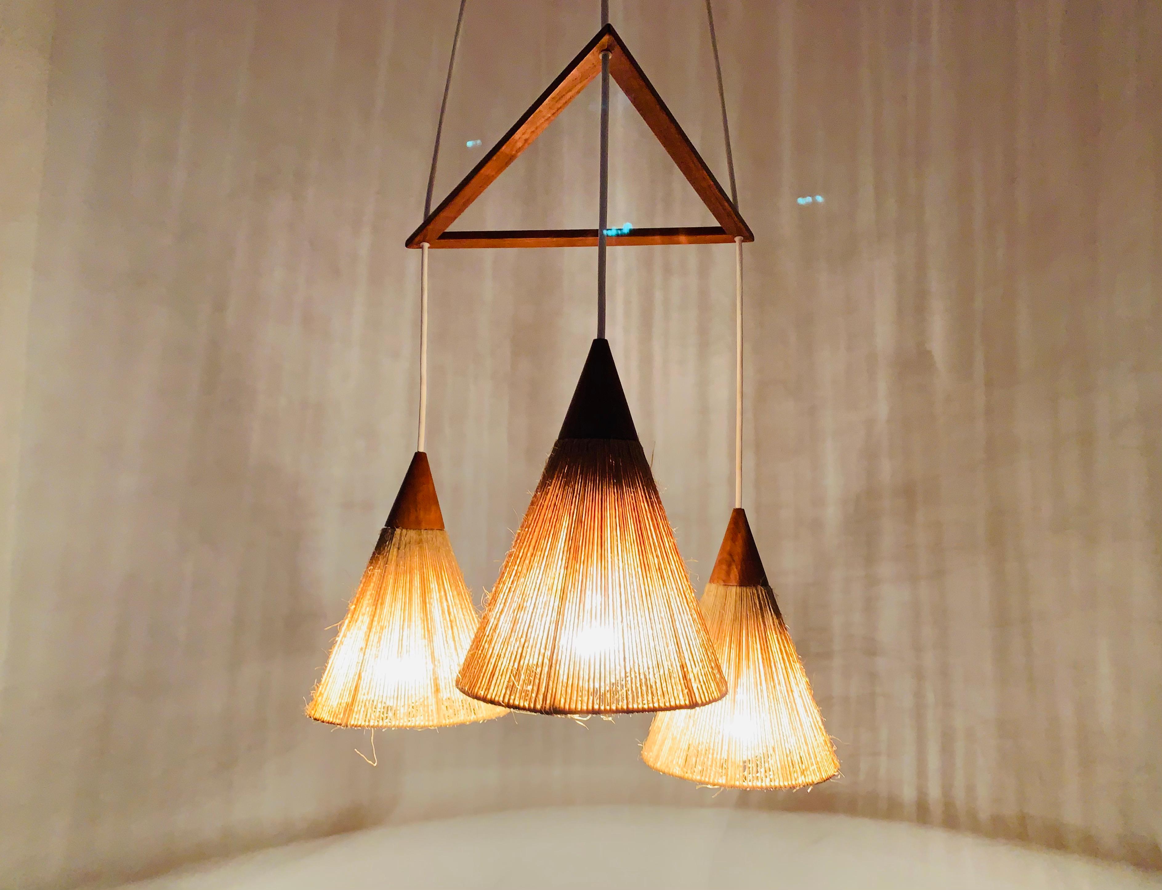 Lampada a cascata in legno di teak e sisal di Temde in vendita 6