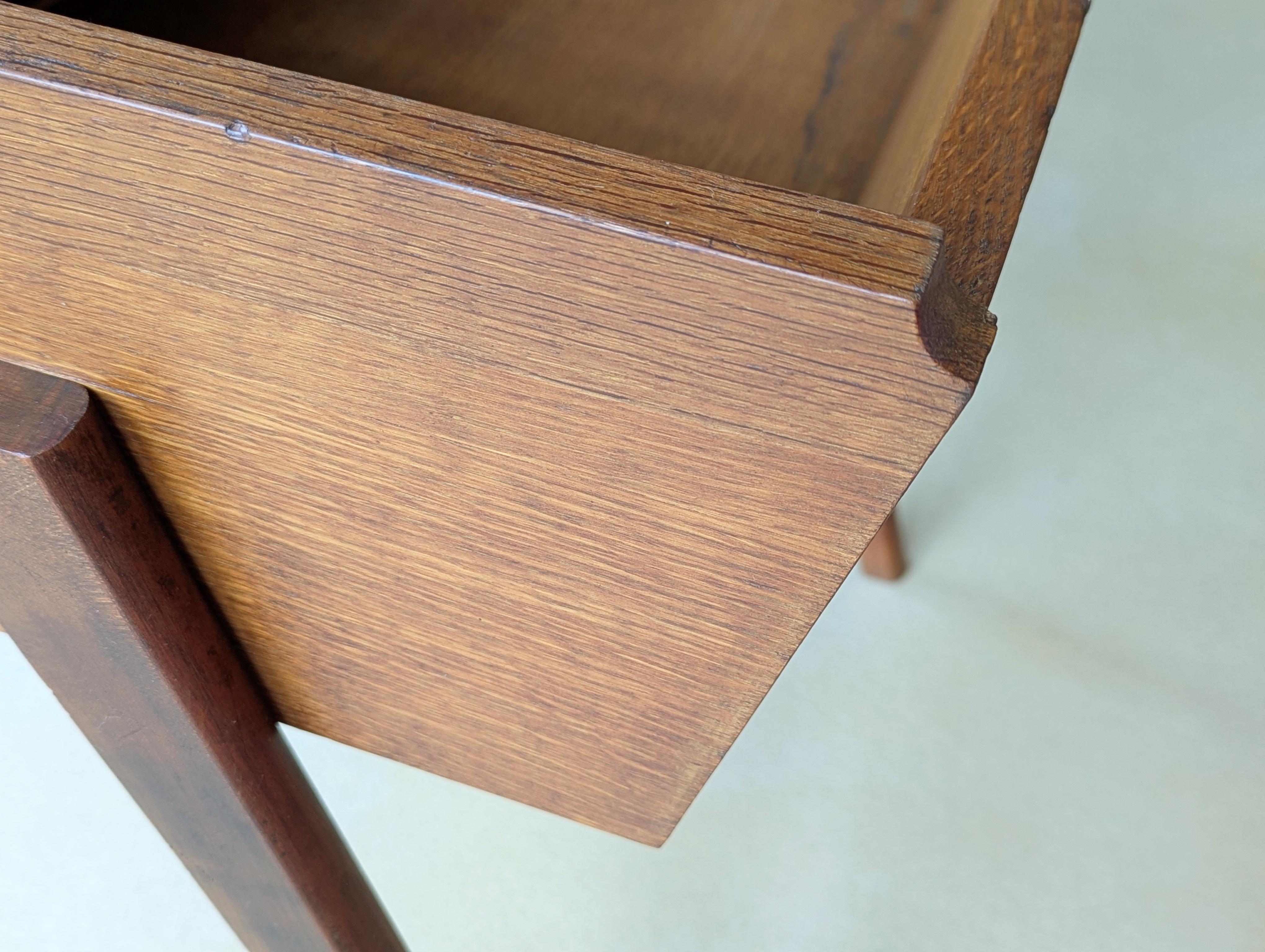 Contenant de table de travail/table basse moderne du milieu du siècle dernier en teck et stratifié plastique Bon état - En vente à Varese, Lombardia