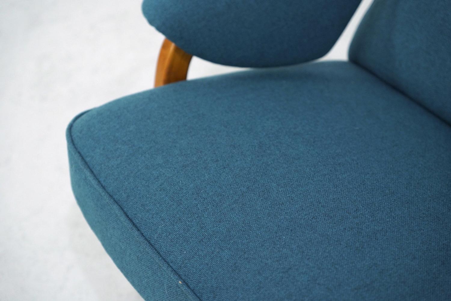 Teal Artifort Theo Ruth Lounge Chair Model 137 For Sale 4