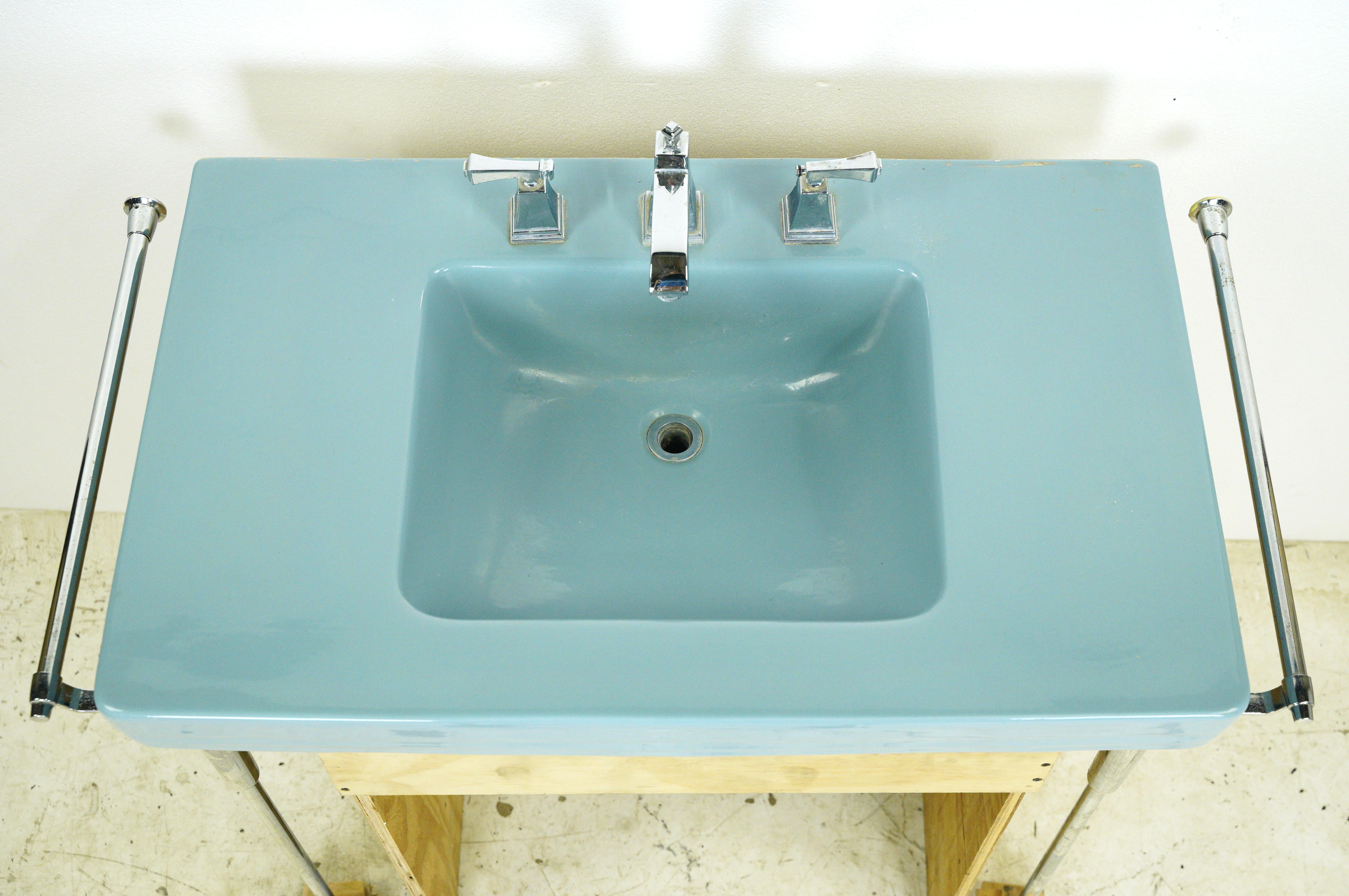 Éviers de salle de bains américains standard bleu sarcelle Bon état à New York, NY