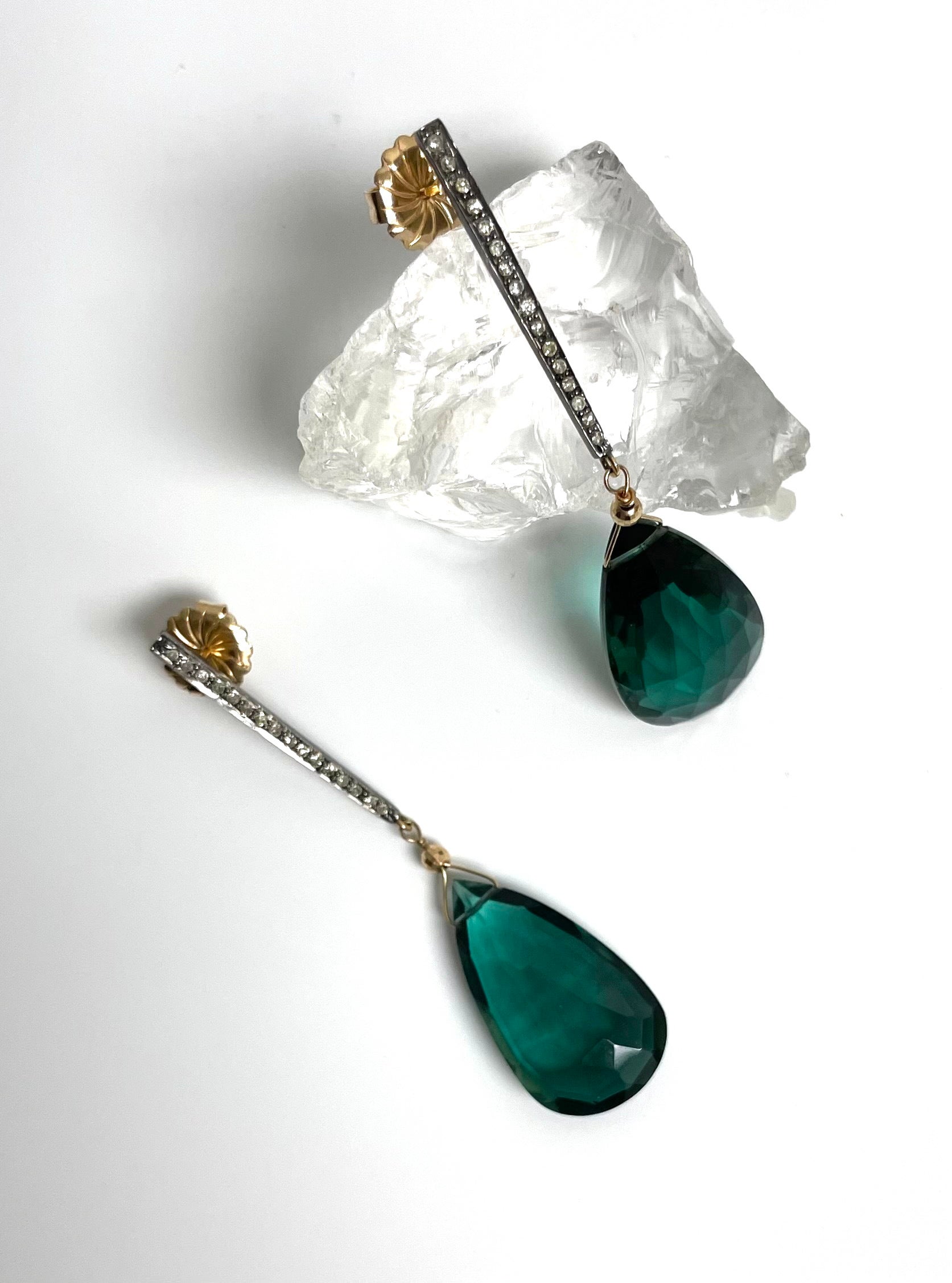 Teal Blue-Green Quartz and Diamond Paradizia Earrings For Sale 1