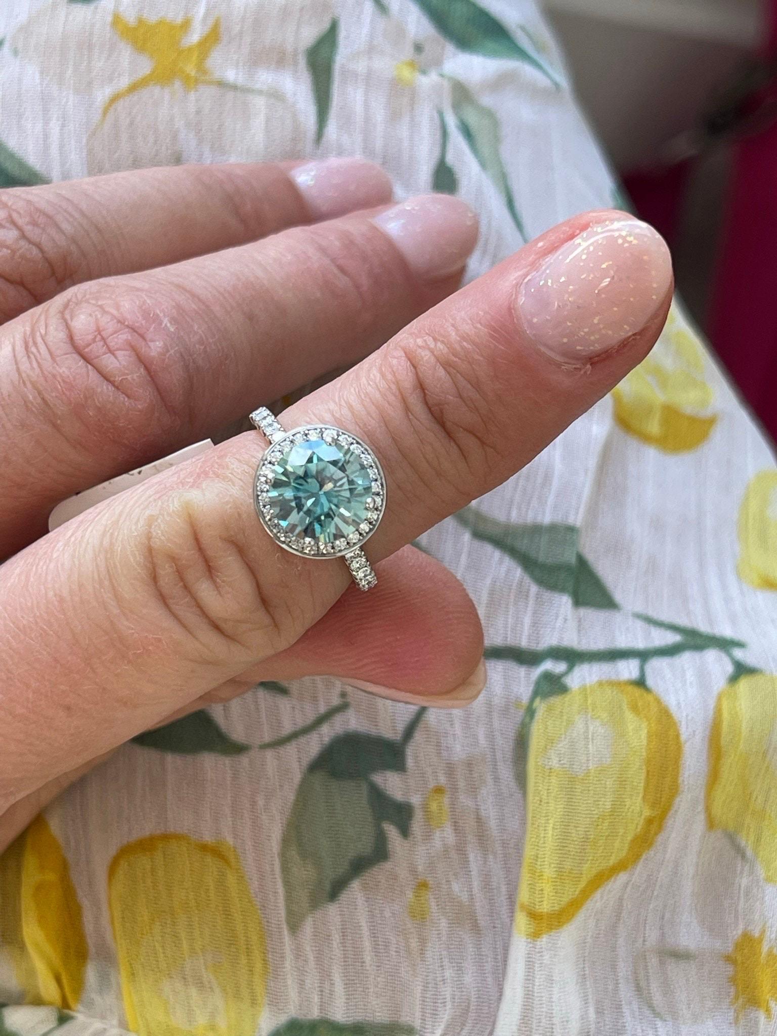 Teal blue moissanite diamond engagement ring 18KT white gold large center 10mm For Sale 1