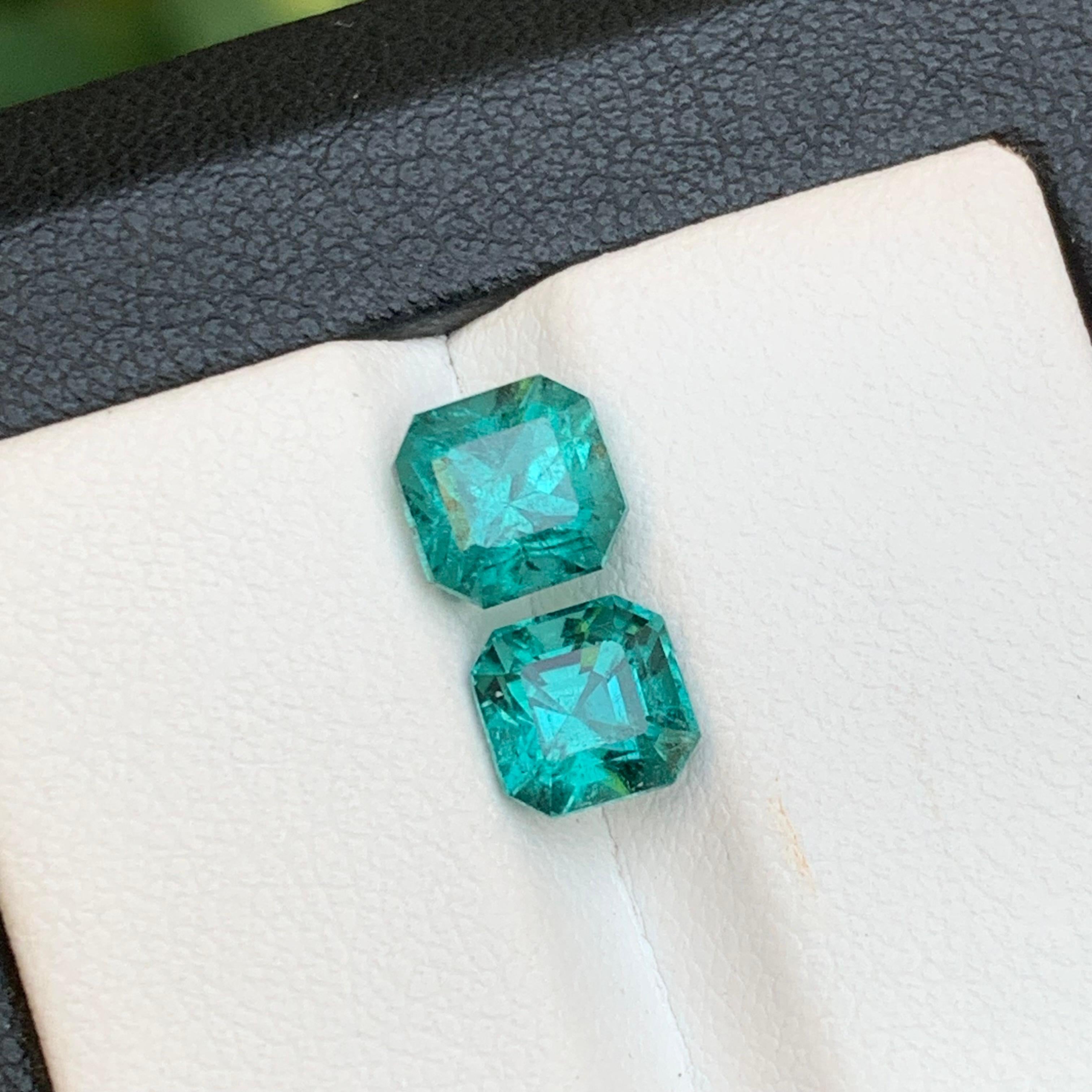 Tourmaline bleu sarcelle en vrac pour boucles d'oreilles, bagues ou bijoux de la province de Kunar en Afghanistan !

💎 TYPE DE PIERRE PRÉCIEUSE : Tourmaline
⚖️ POIDS : 3,10 carats
🪚 SHAPE & CUT : Octogone Coupe Asscher
📏 TAILLE (MM) : 
1,80 Ct
