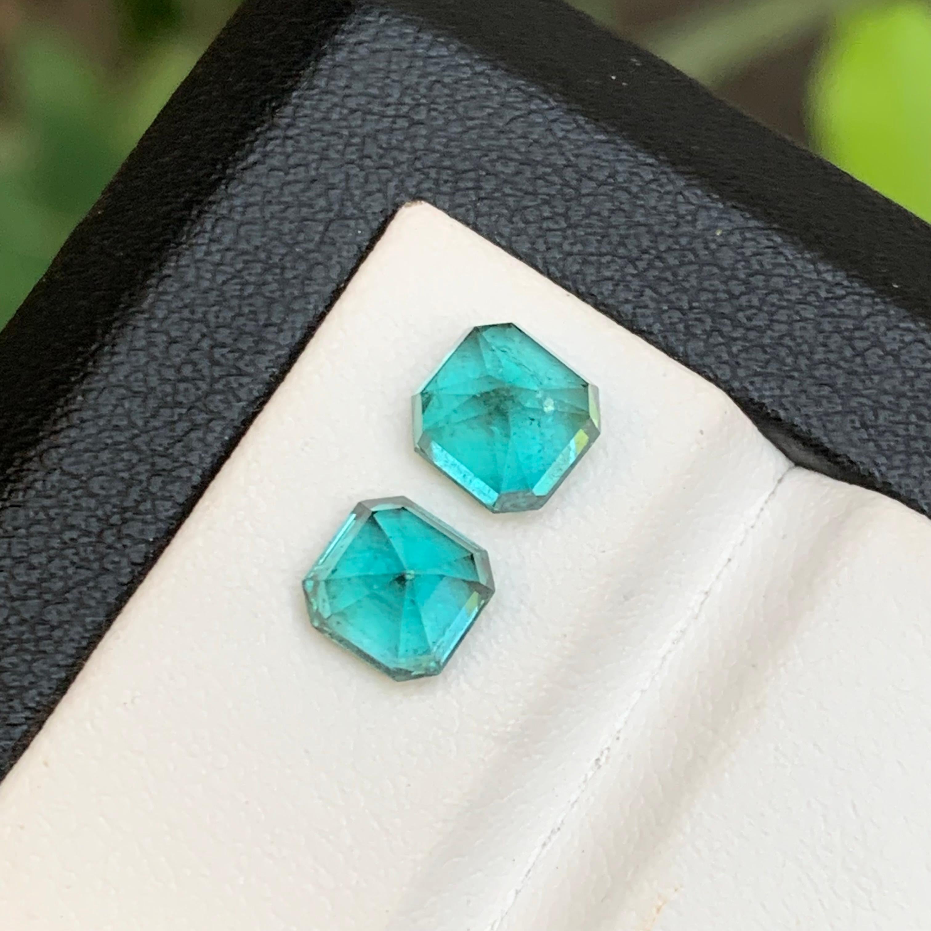 Taille Asscher Boucles d'oreilles tourmaline naturelle bleu sarcelle en vente