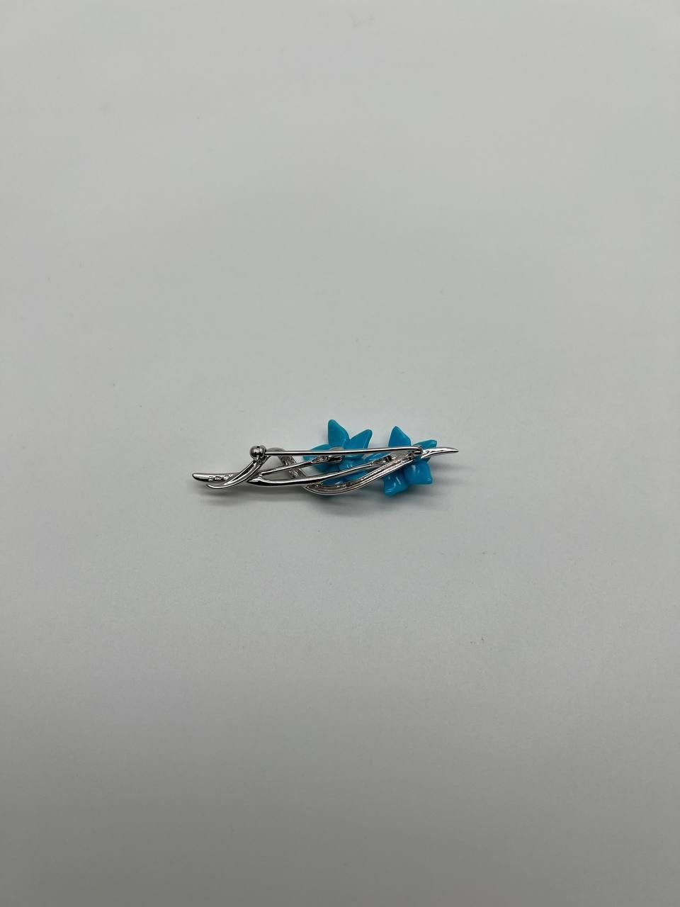 Teal Blue Turquoise Caved Floral Flower Diamonds 14K White Gold Pin Brooch For Sale 1