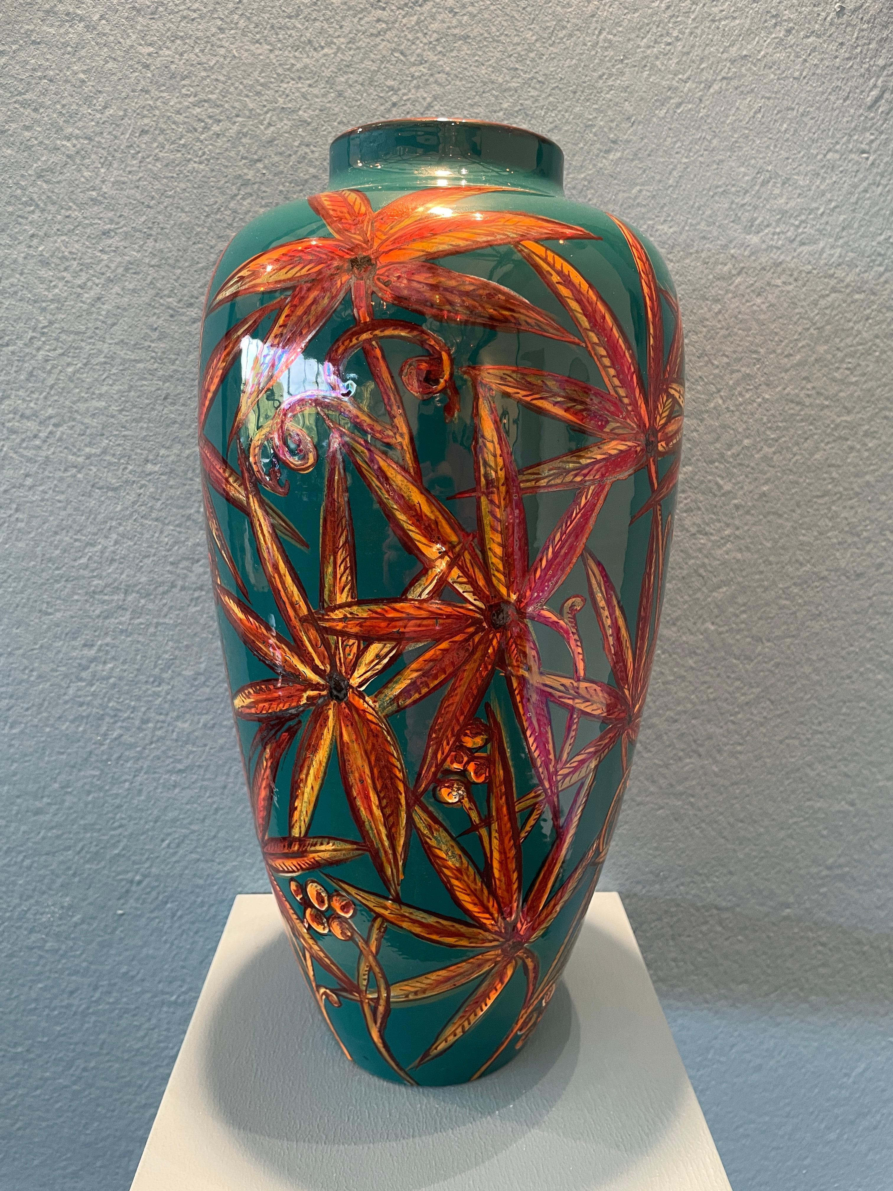 Teal Keramik Vase mit Blumendekor Hand bemalt Majolika Italien Zeitgenössisch (21. Jahrhundert und zeitgenössisch) im Angebot