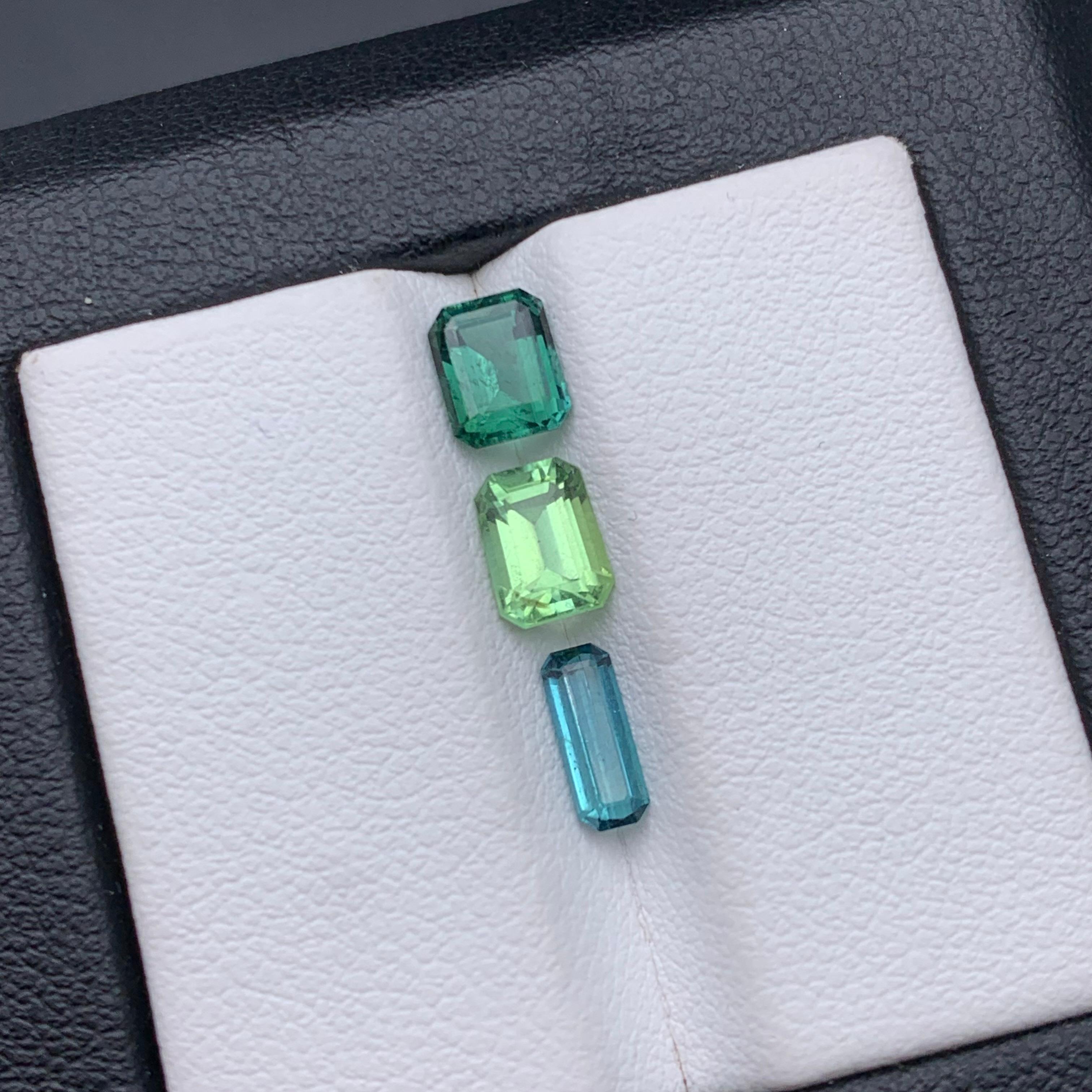 Tourmaline naturelle vert sarcelle, vert lime et bleu vibrant pierres en vrac 1.90 ct en vente 4