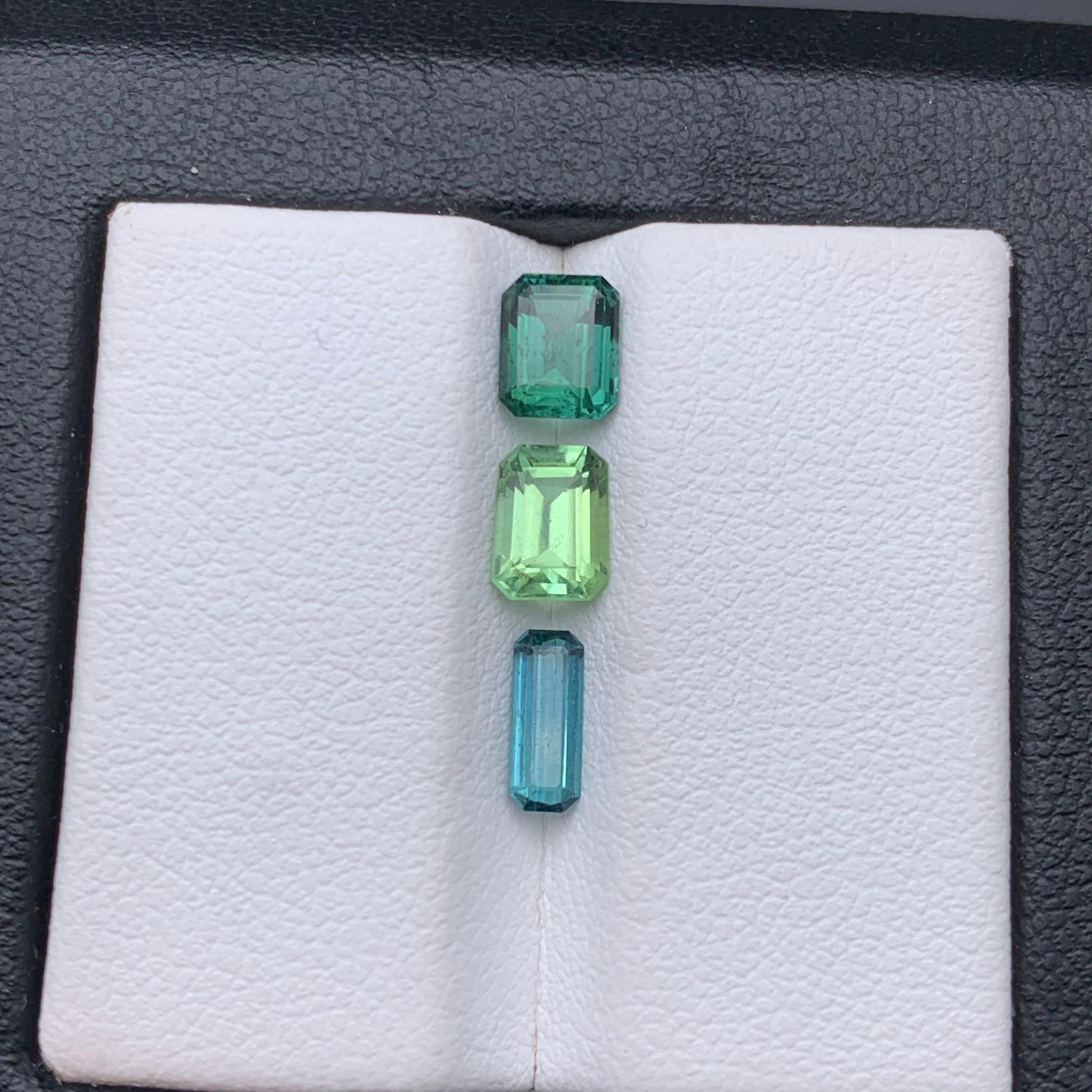 Tourmaline naturelle vert sarcelle, vert lime et bleu vibrant pierres en vrac 1.90 ct en vente 5