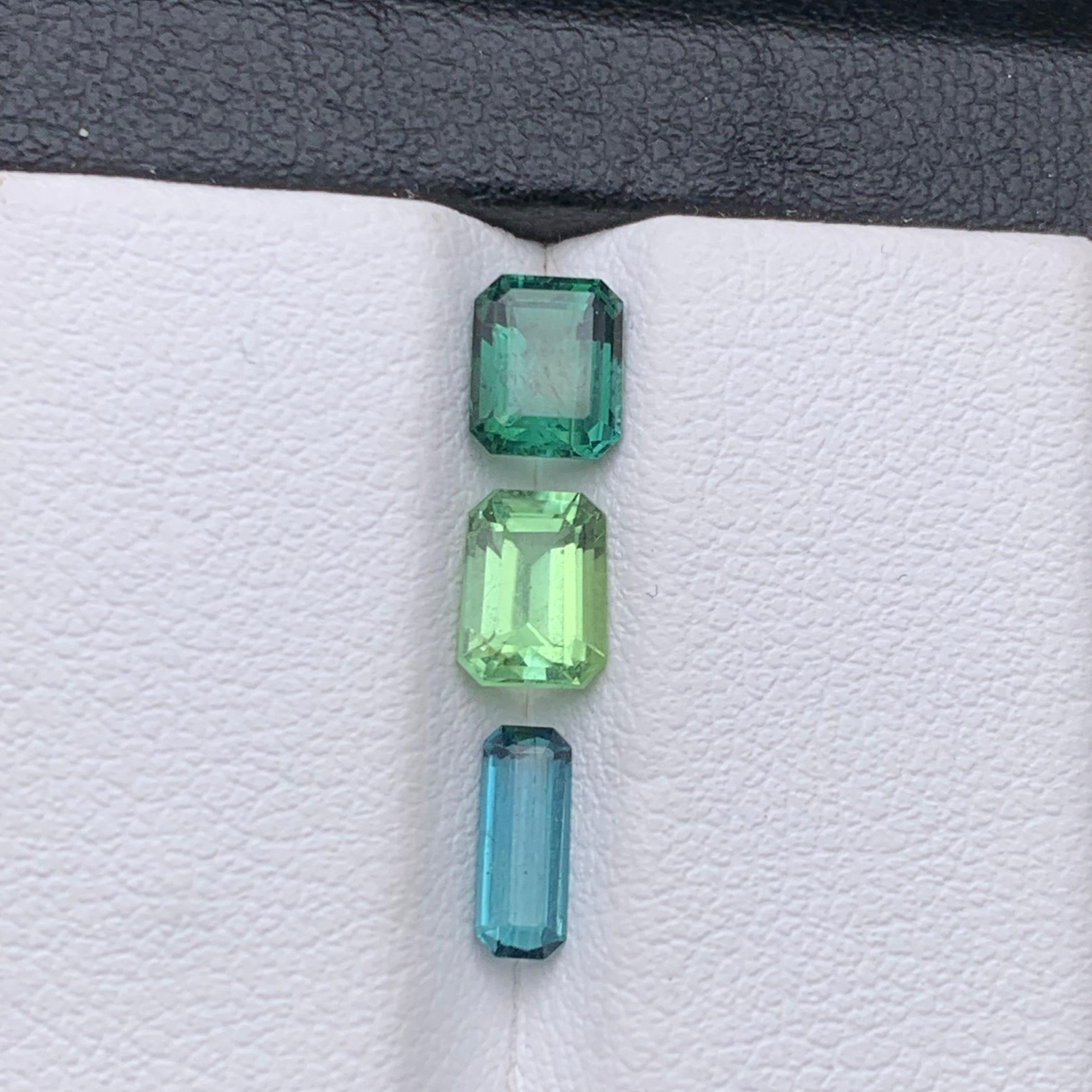 Tourmaline naturelle vert sarcelle, vert lime et bleu vibrant pierres en vrac 1.90 ct en vente 3