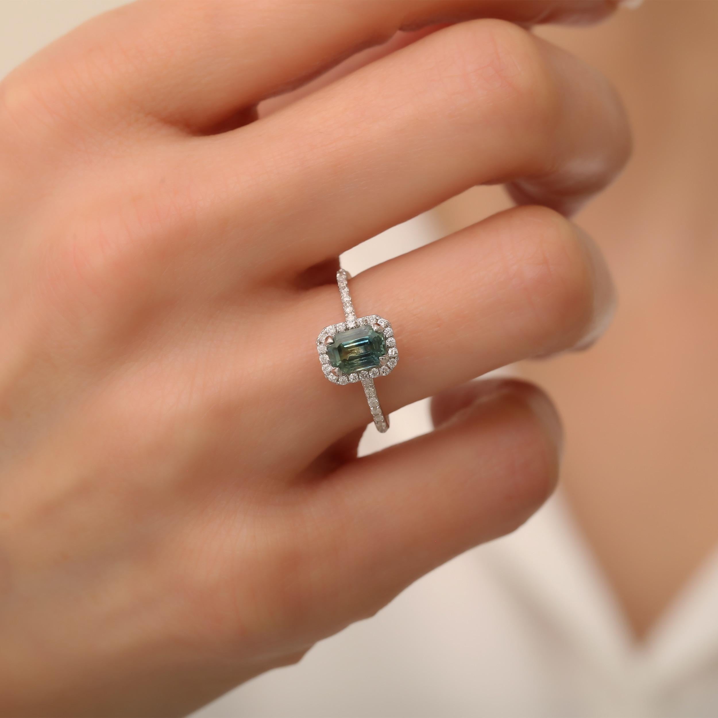 Teal Saphir und Diamant 1,30 Karat Ring (Moderne) im Angebot