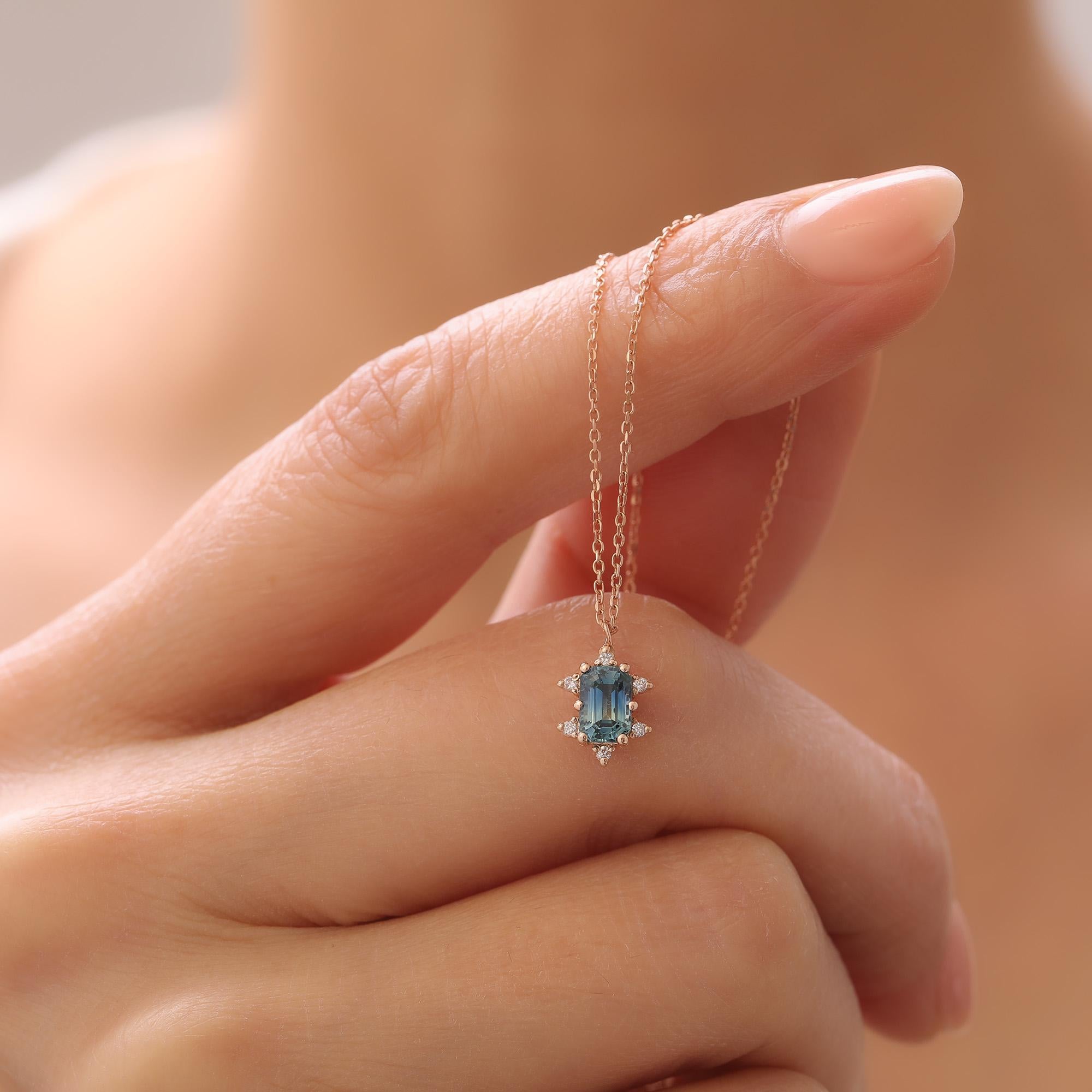 Pendentif halo saphir et diamant sarcelle Neuf - En vente à Fatih, 34