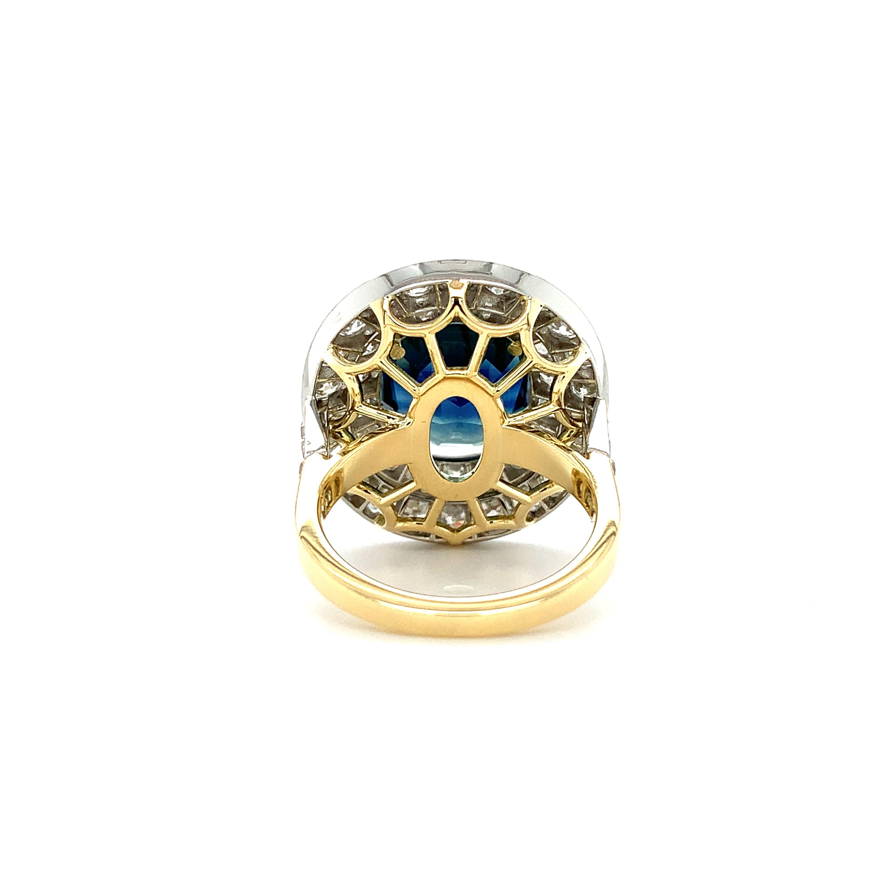 Teal sapphire and diamonds Art Deco cocktail ring 18k yellow gold For Sale 2