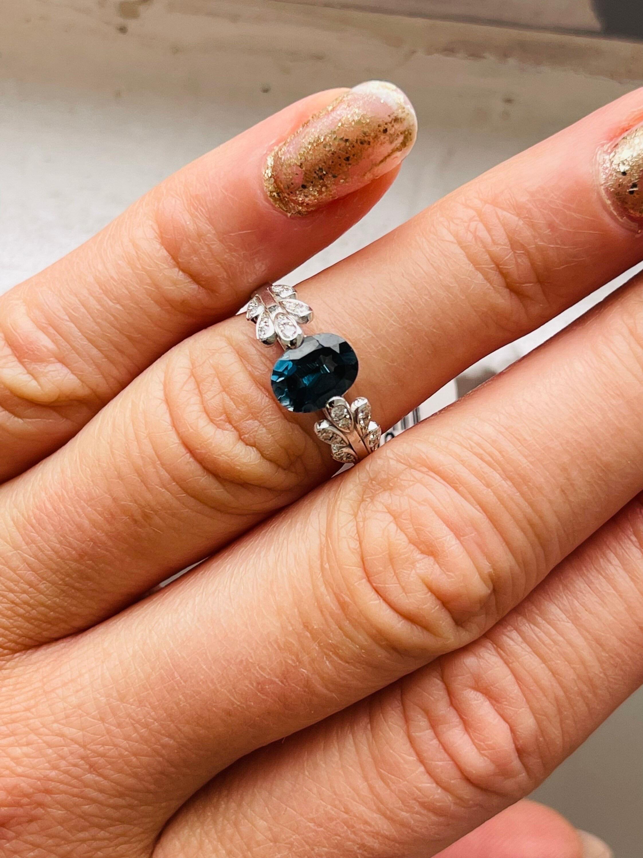 Teal Saphir Diamantring 18KT Weißgold Größe 6 Minimalistischer floraler Ring für Damen oder Herren im Angebot