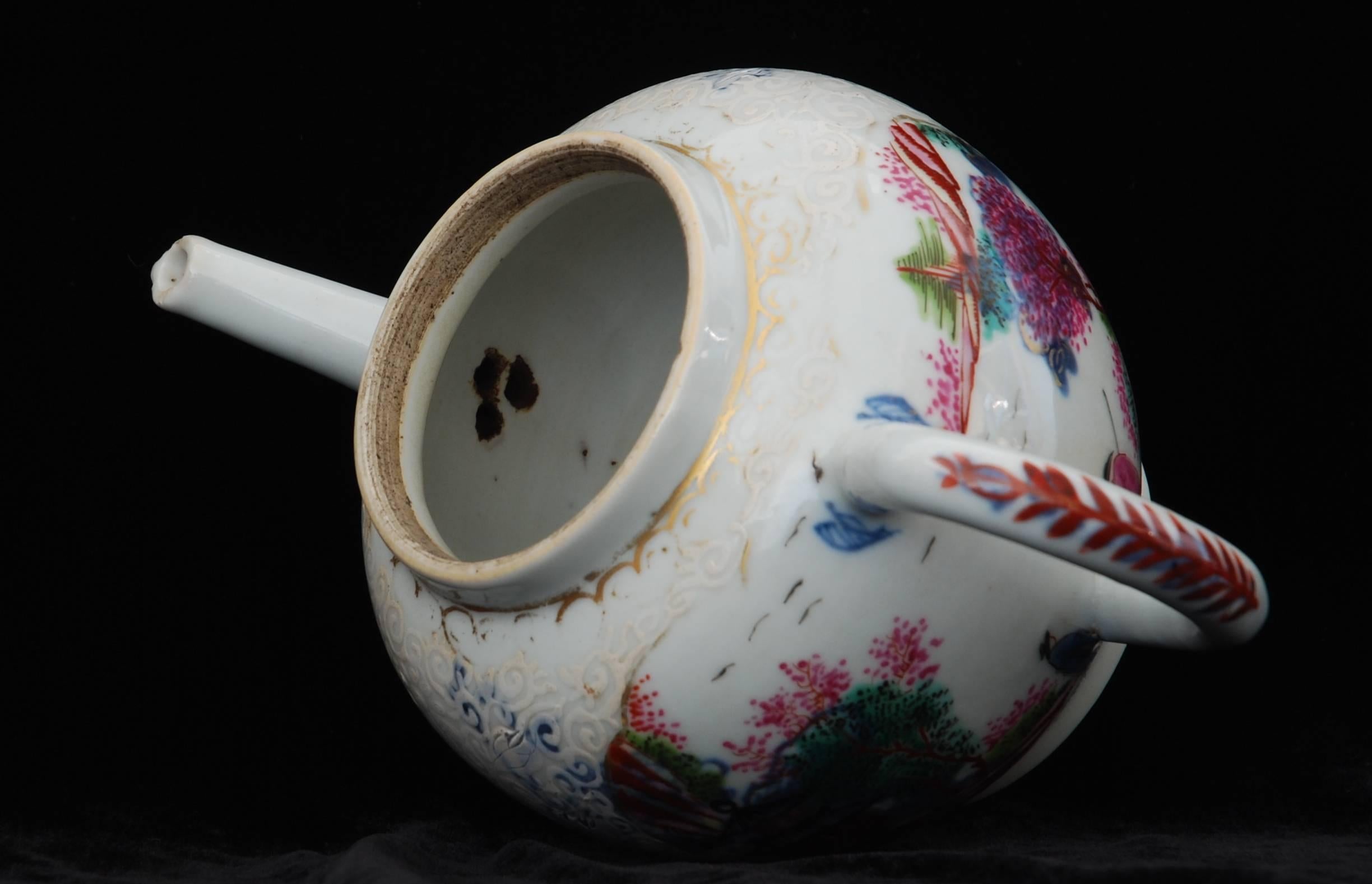 Teapot, Stag Hunt Pattern, China, circa 1740, Decorated in London by Giles For Sale 1