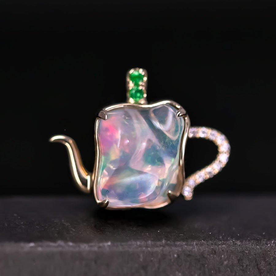 Teapot Design Fire Opal Diamond, Tsavorite Necklace 18K Yellow Gold In New Condition For Sale In Suwanee, GA