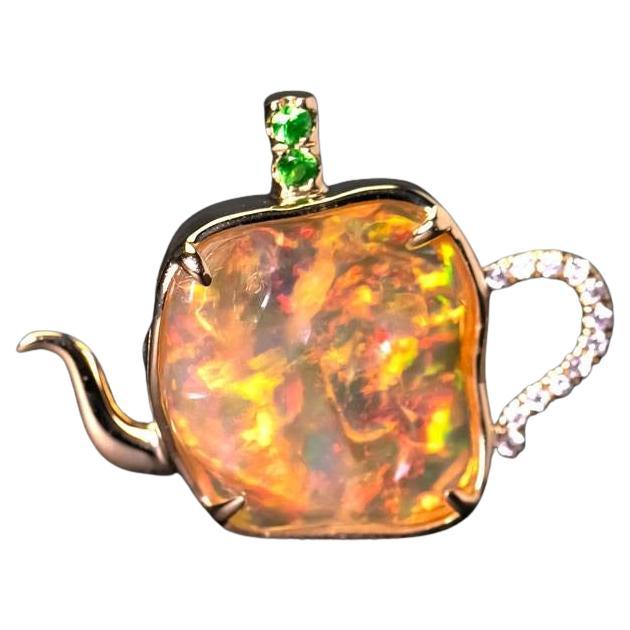 Collier en or jaune 18 carats orné d'une théière Design/One, opale de feu, diamant et tsavorite en vente