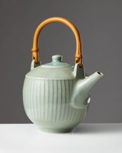 Teapot designed by David Leach, England, 1960's.