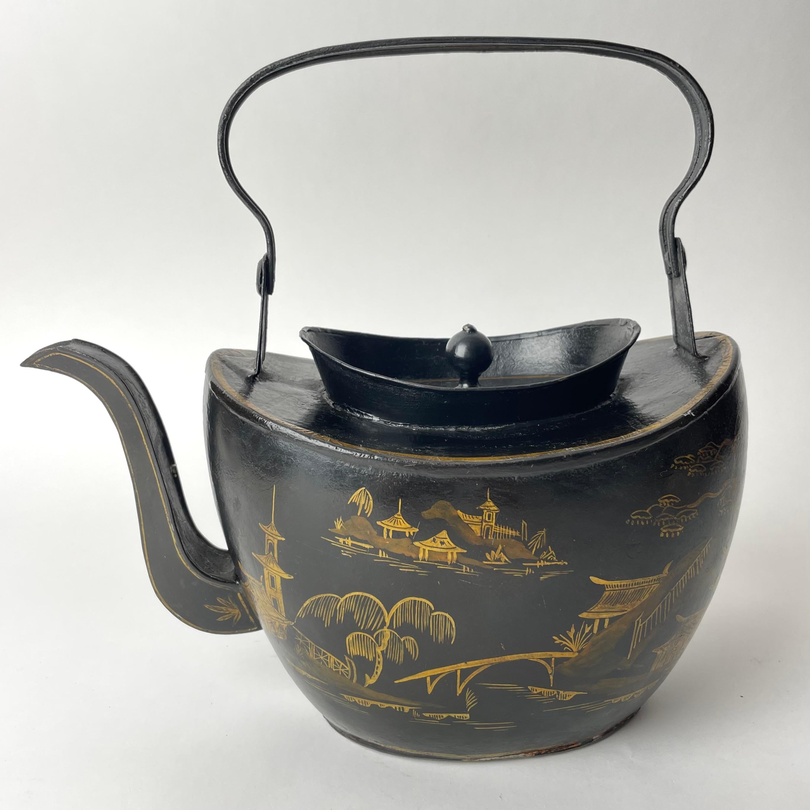 Beautiful Teapot in painted tin with Chinese decorations. George III, late 18th Century. Very good original condition with beautiful patina. The teapot should not be used for regular use as there is some rust and holes in the bottom, only as