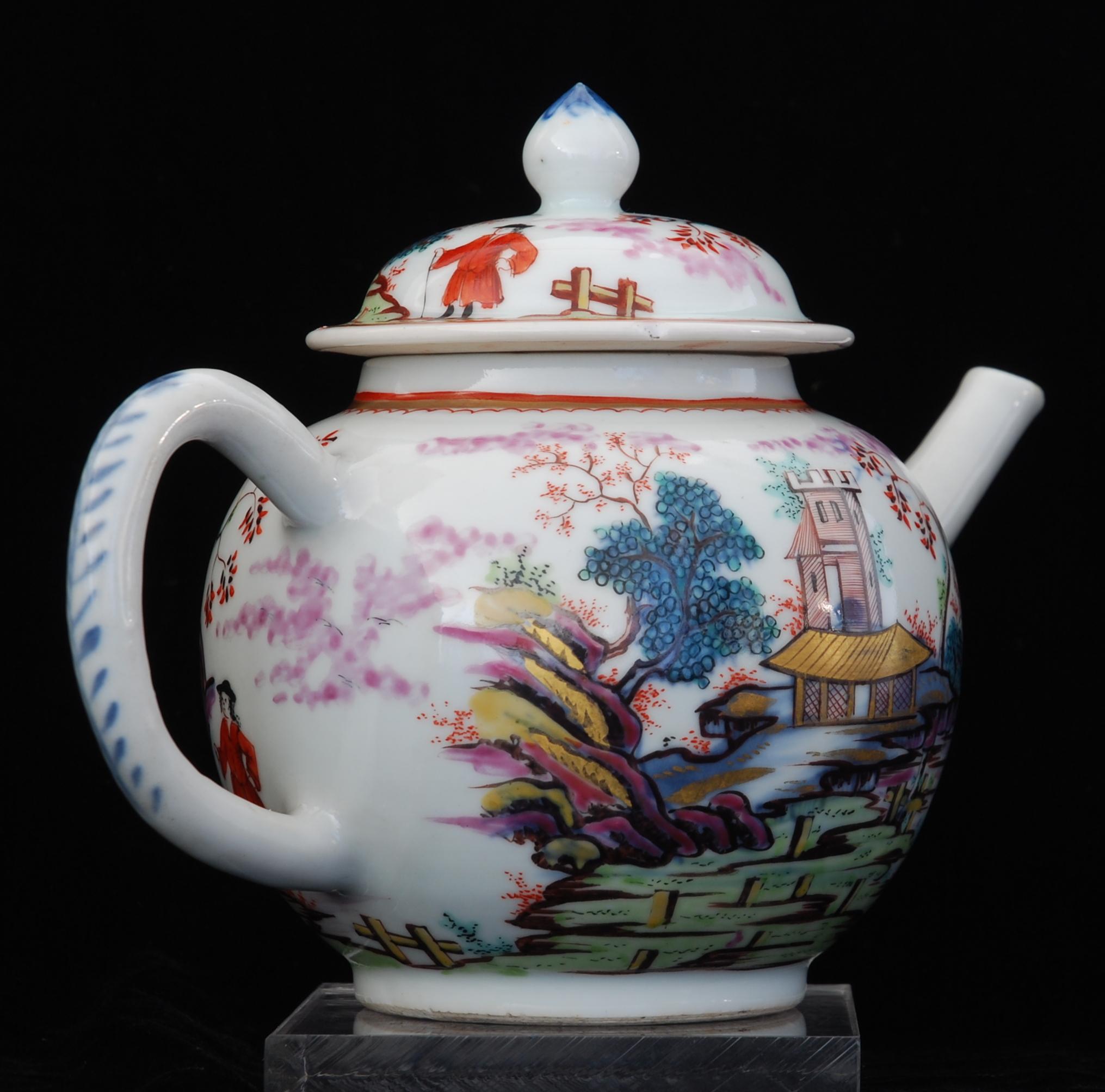 Porcelain Teapot, Red Coat Pattern, China, circa 1740, Decorated in London by Giles For Sale