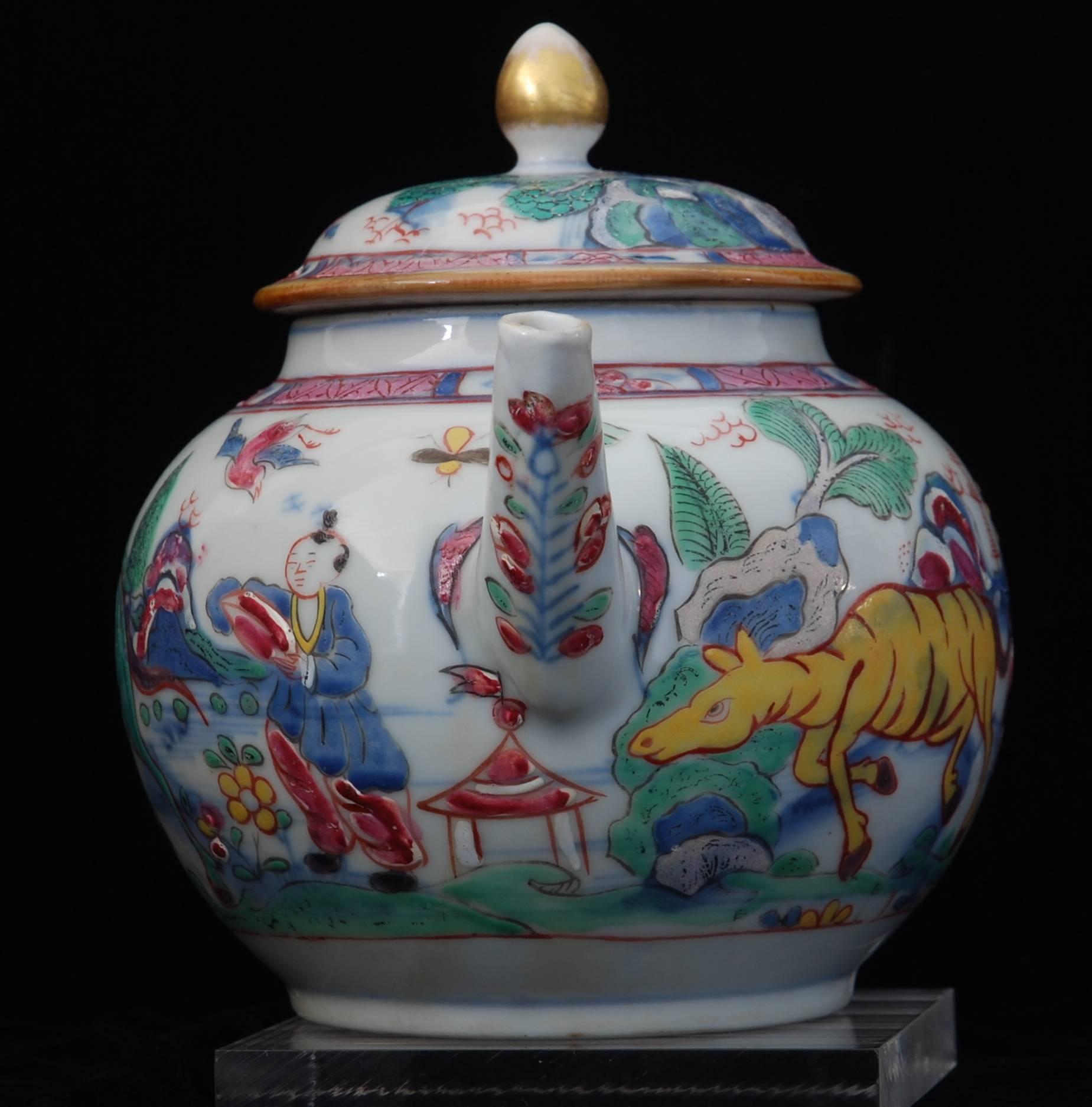 Teapot, Prancing Ponies, China, circa 1760, Decorated in London In Good Condition In Melbourne, Victoria