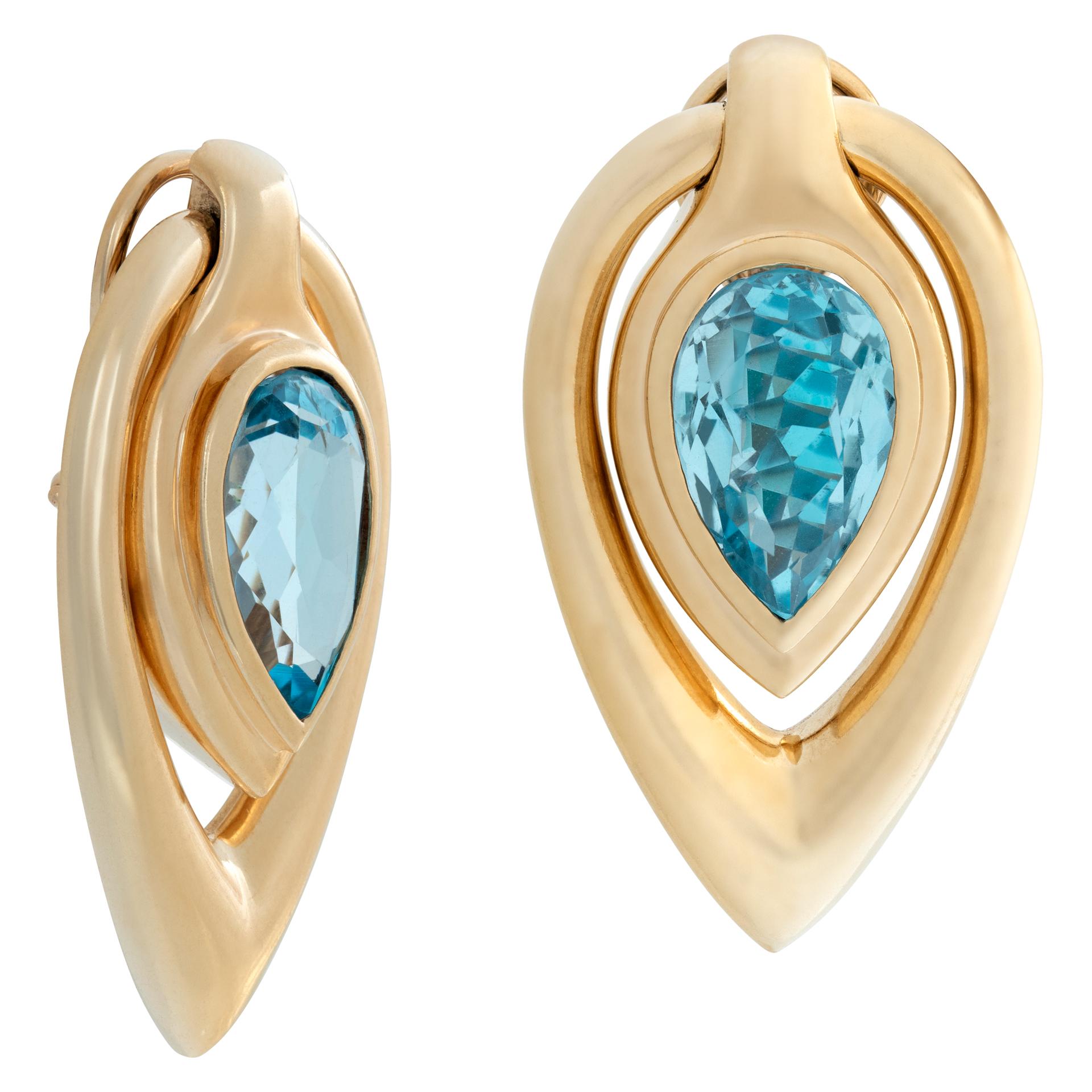 Tear Drop Blue Topaz 14k Yellow Gold Earrings In Excellent Condition For Sale In Surfside, FL