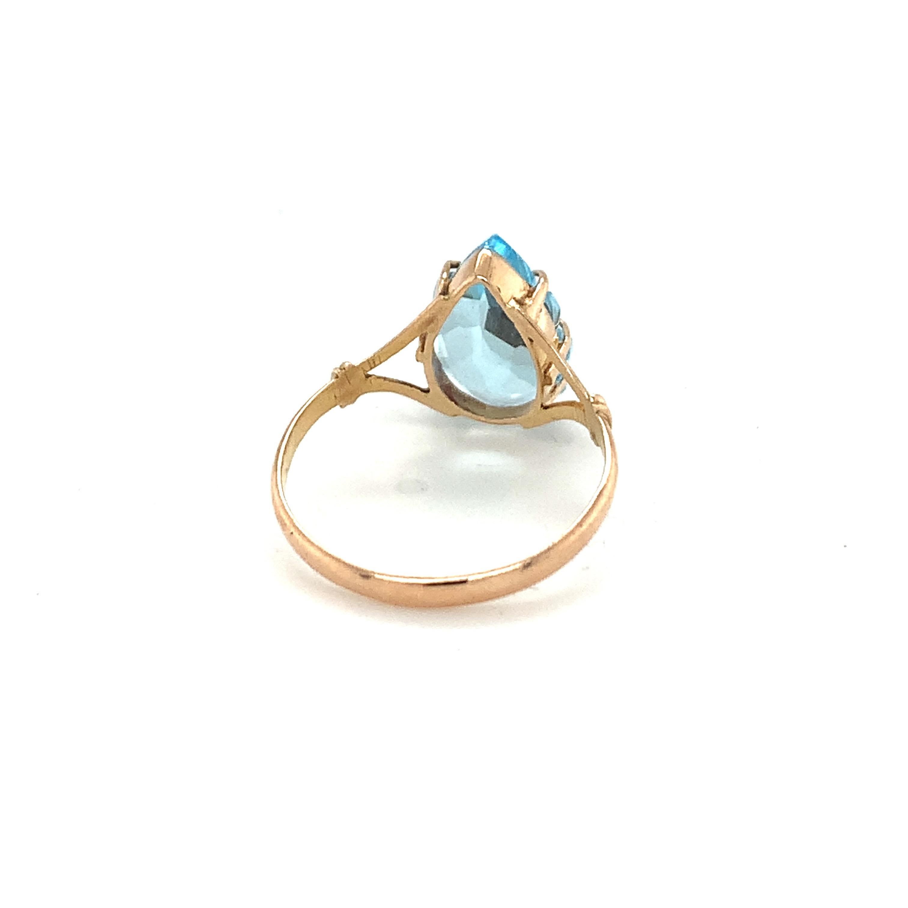 Tear Drop Blue Topaz Ring Set in 14k Yellow Gold For Sale 3