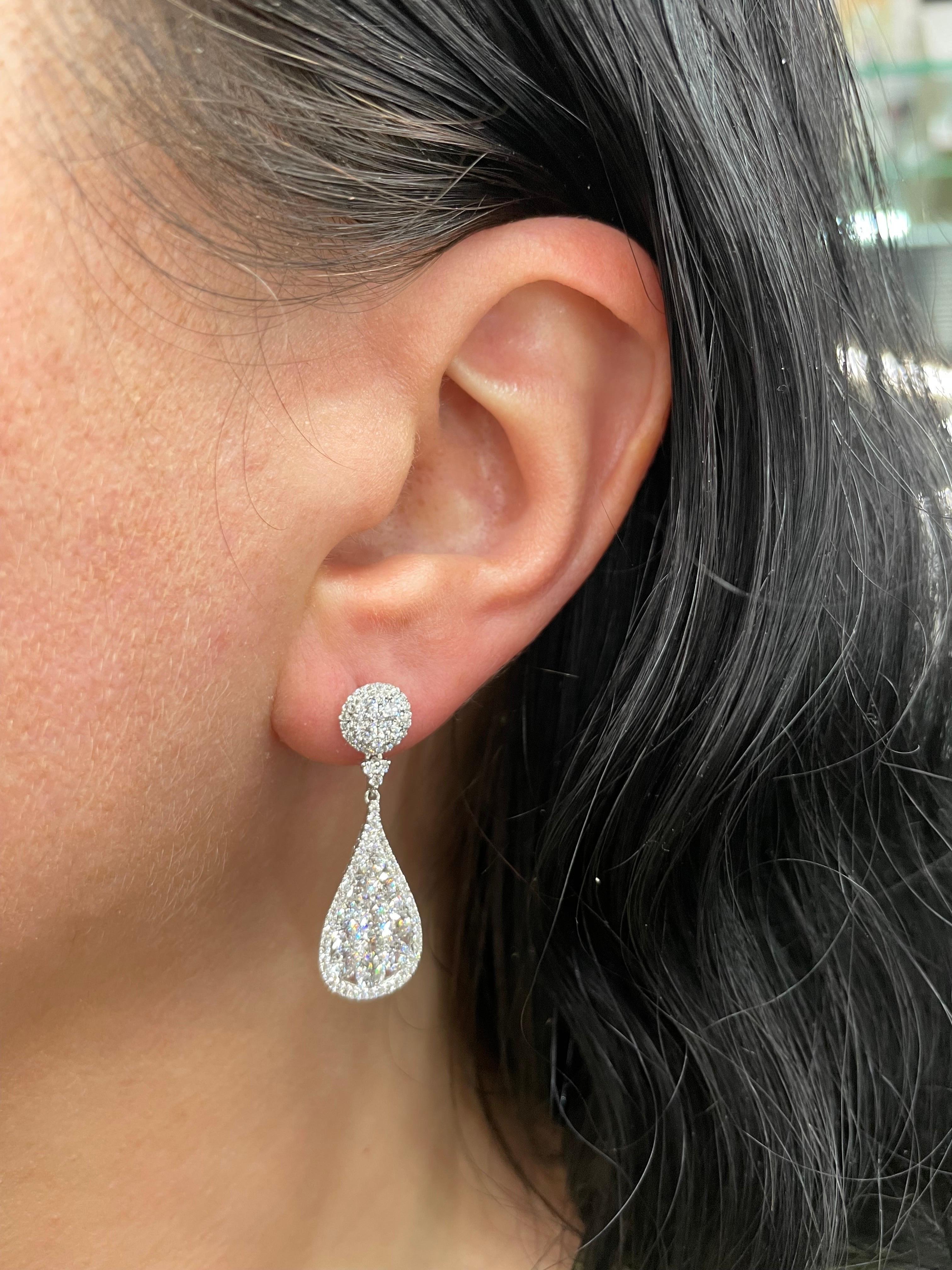 Tear Drop Diamond Shape Earrings 2.75 Carats 18 Karat White Gold In New Condition For Sale In New York, NY