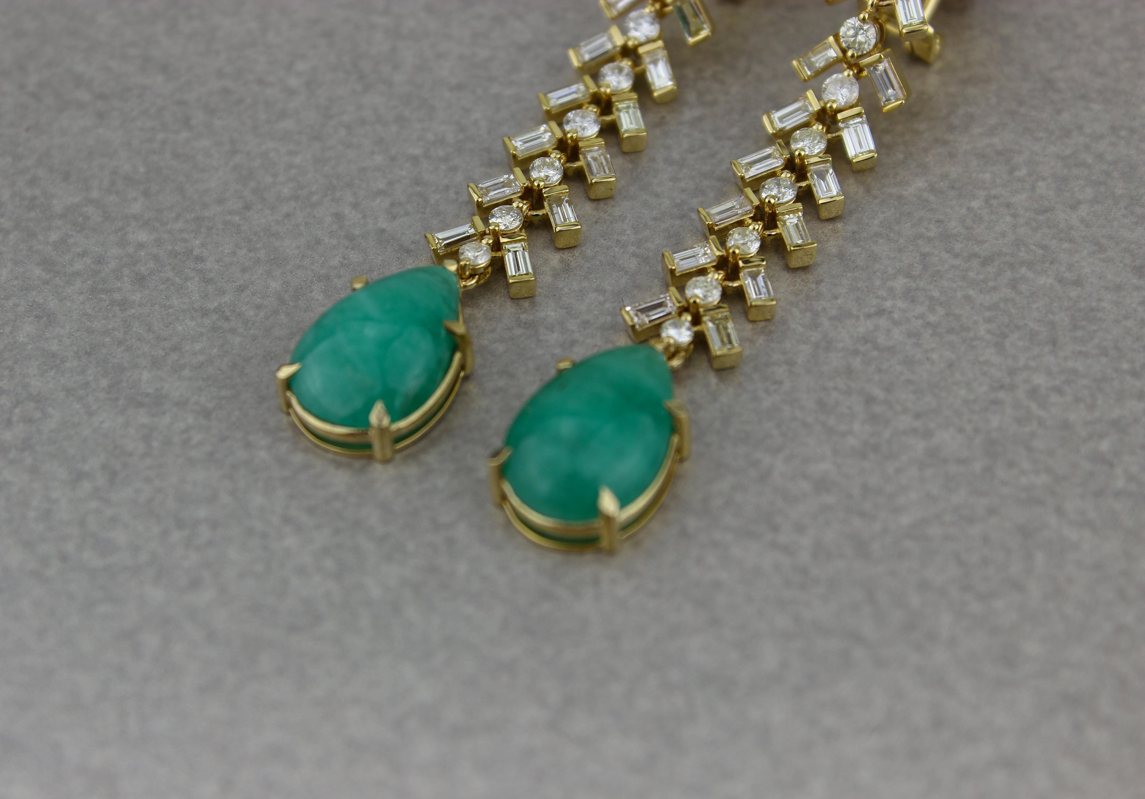 Tear Drop Emerald Gemstone and Diamond Earrings in 18k Solid Gold For Sale 1