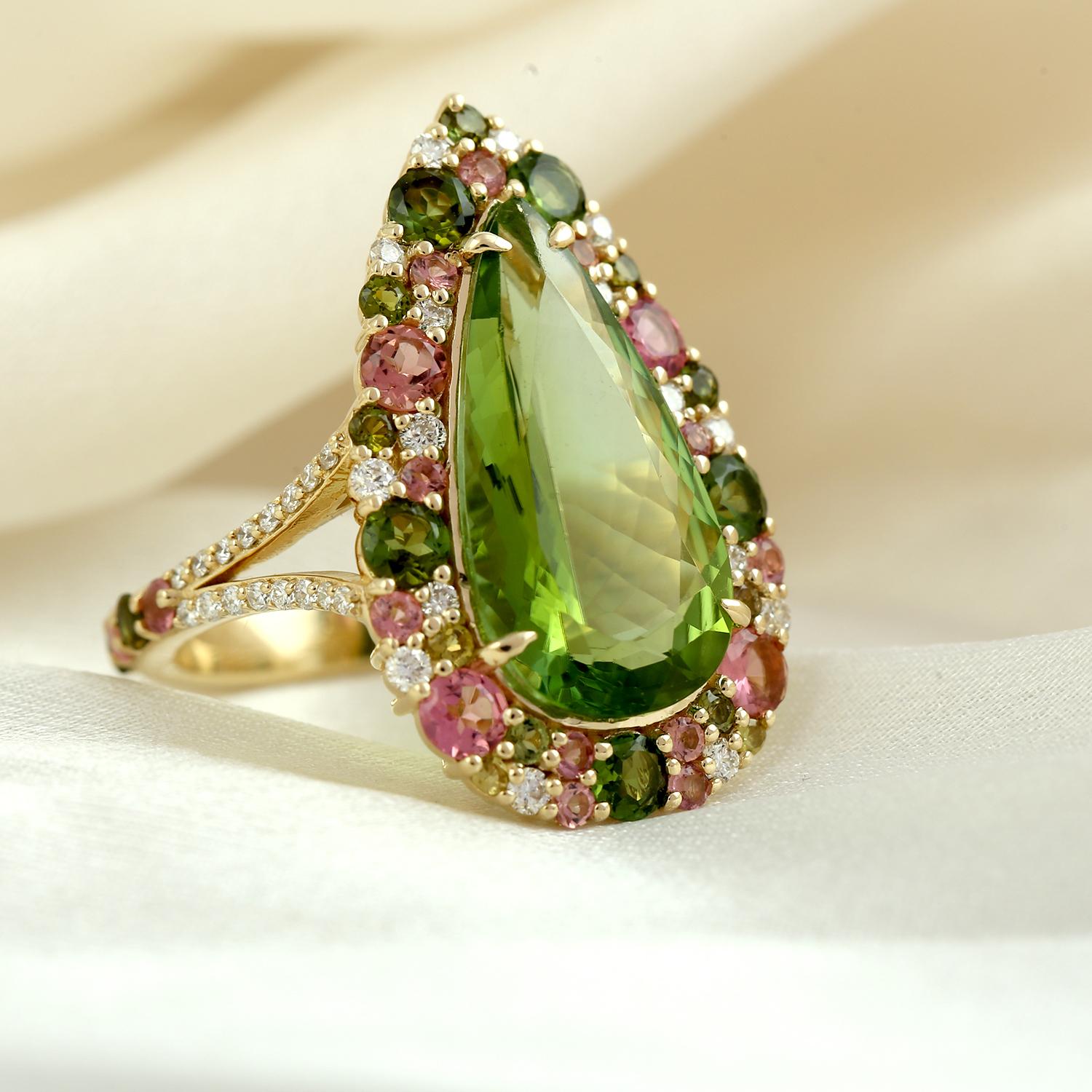 Art Déco Tear Drop Shaped Mint Tourmaline Ring With Multi Tourmaline & Diamonds in vendita