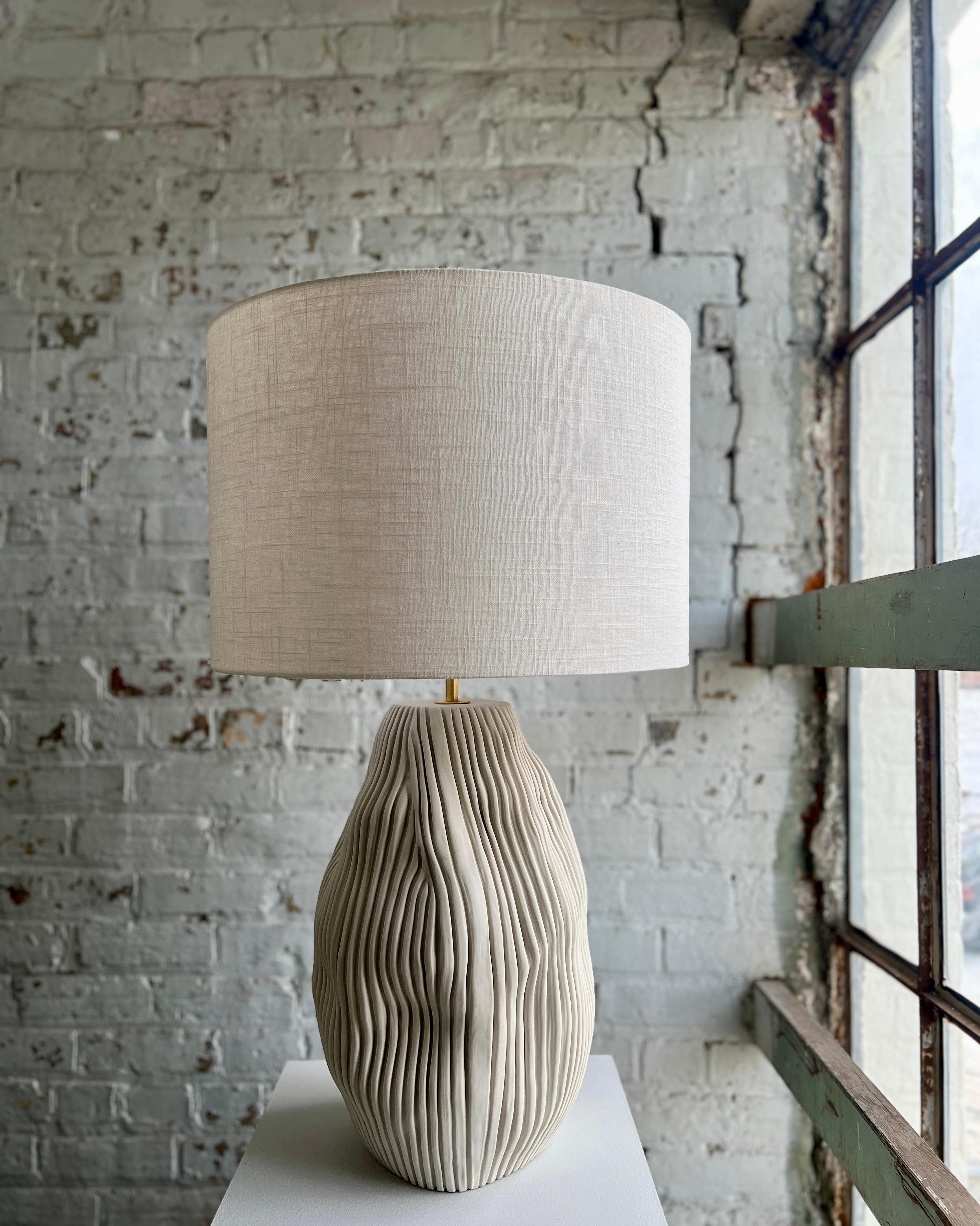 Porcelain Tear Drop Table Lamp For Sale